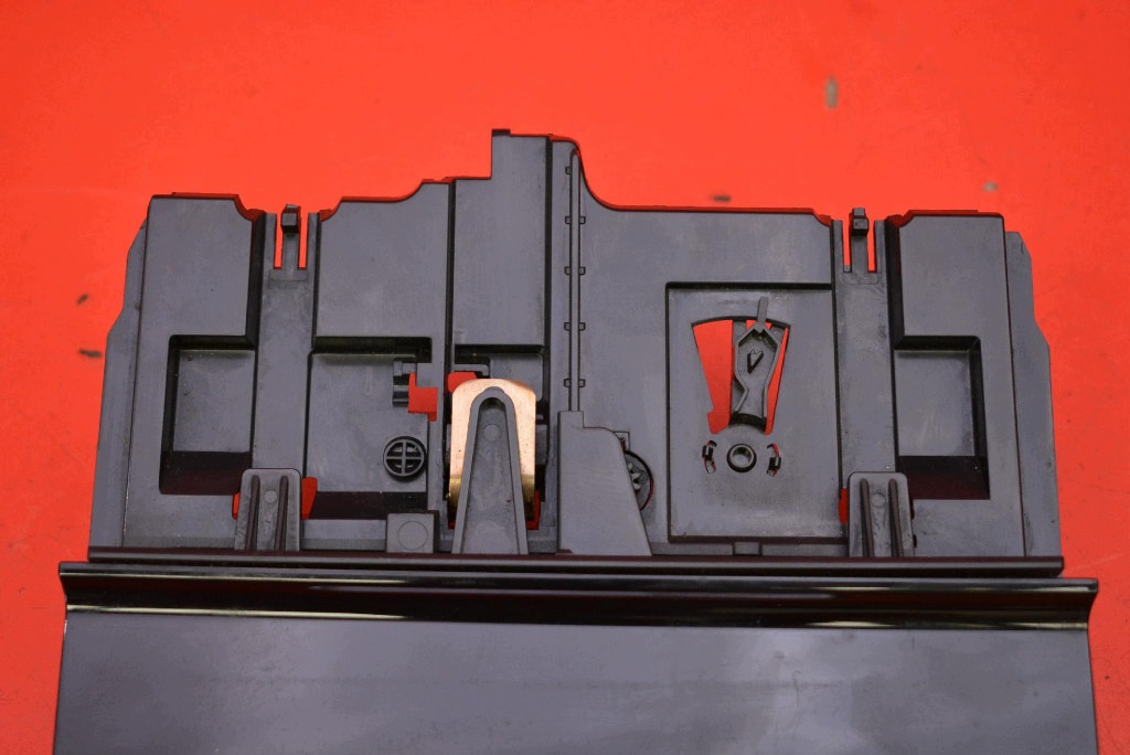 Handschuhfach mitte 3G1863071 VW PASSAT B8 14-19