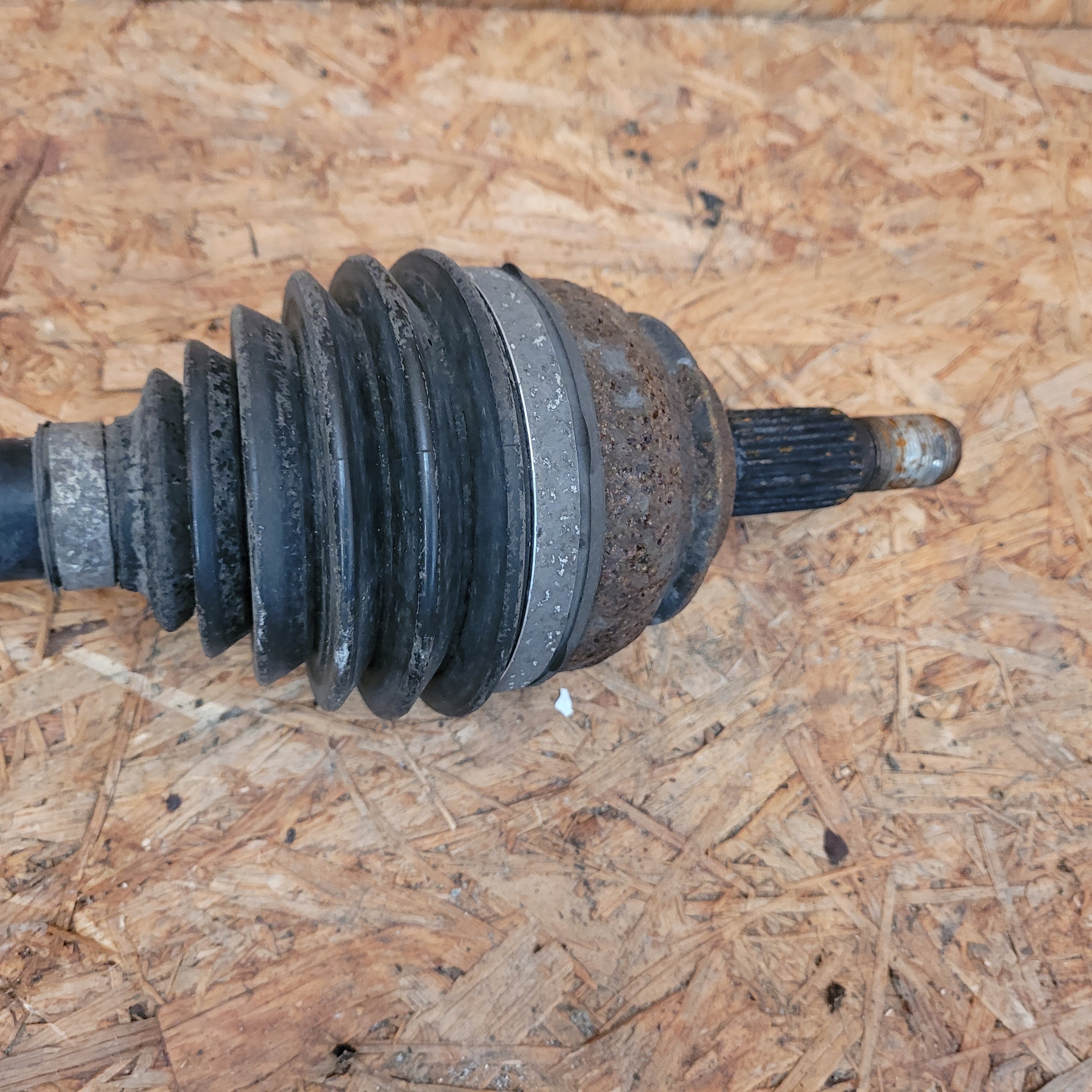semi-axis left short. CITROEN C4 PICASSO II 2.0 BLU MANUAL