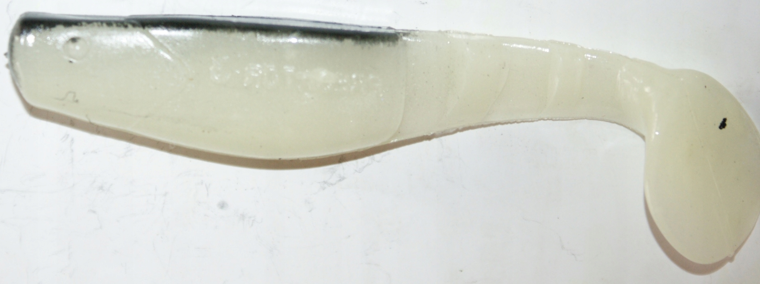 

Manns Predator 3 9cm Perła fluo świecąca czar.grzb