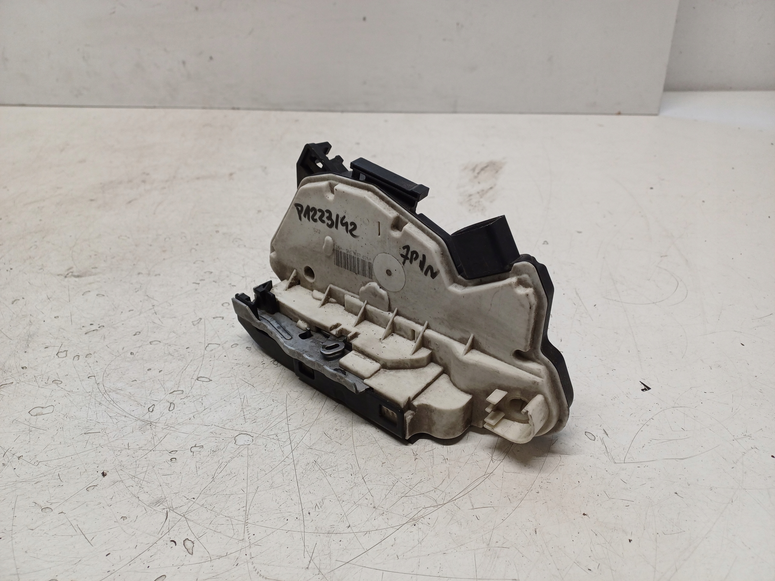 VW AUDI SEAT ZAMEK LEWY PRZÓD 7PIN 5N1837015A