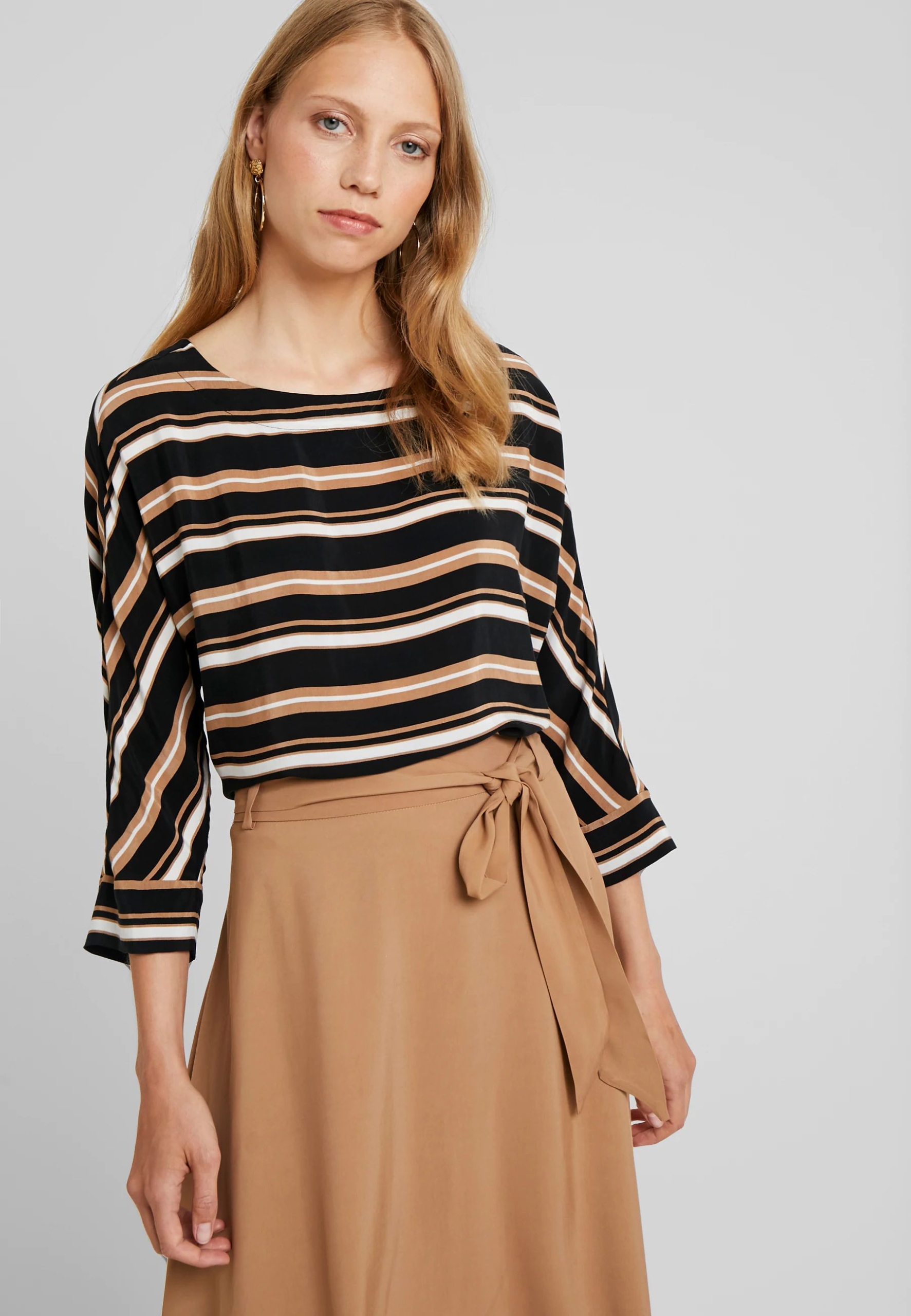 Bluza More & More, velikost 40