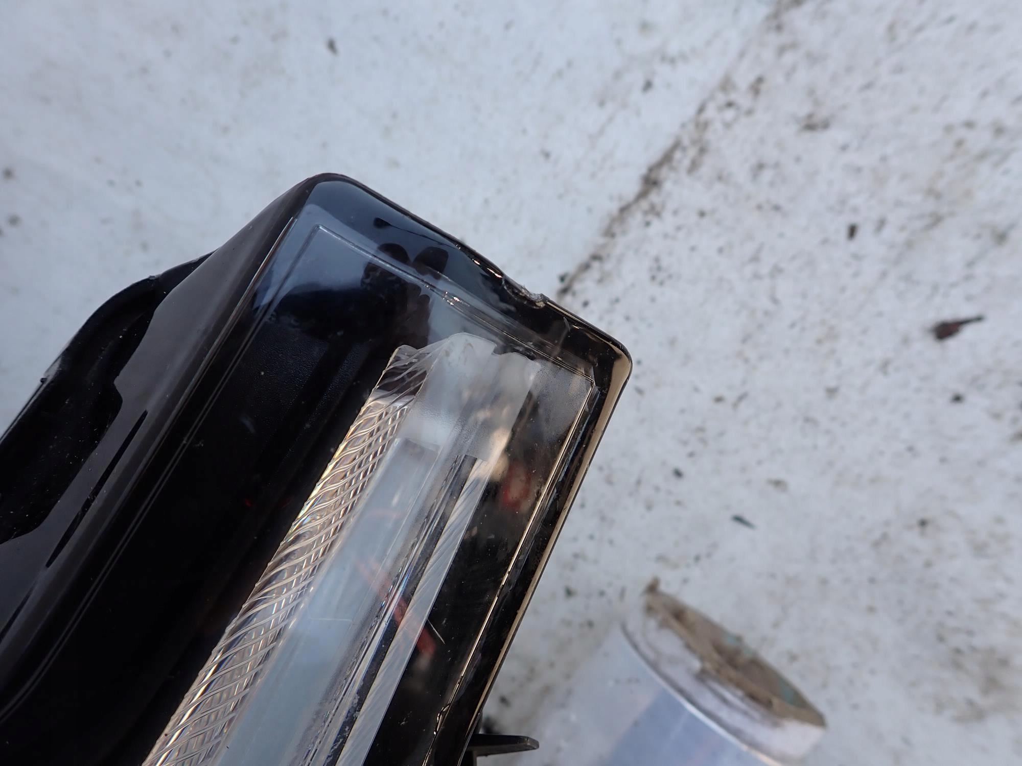 VOLVO XC60 II 2 17-> light front front right