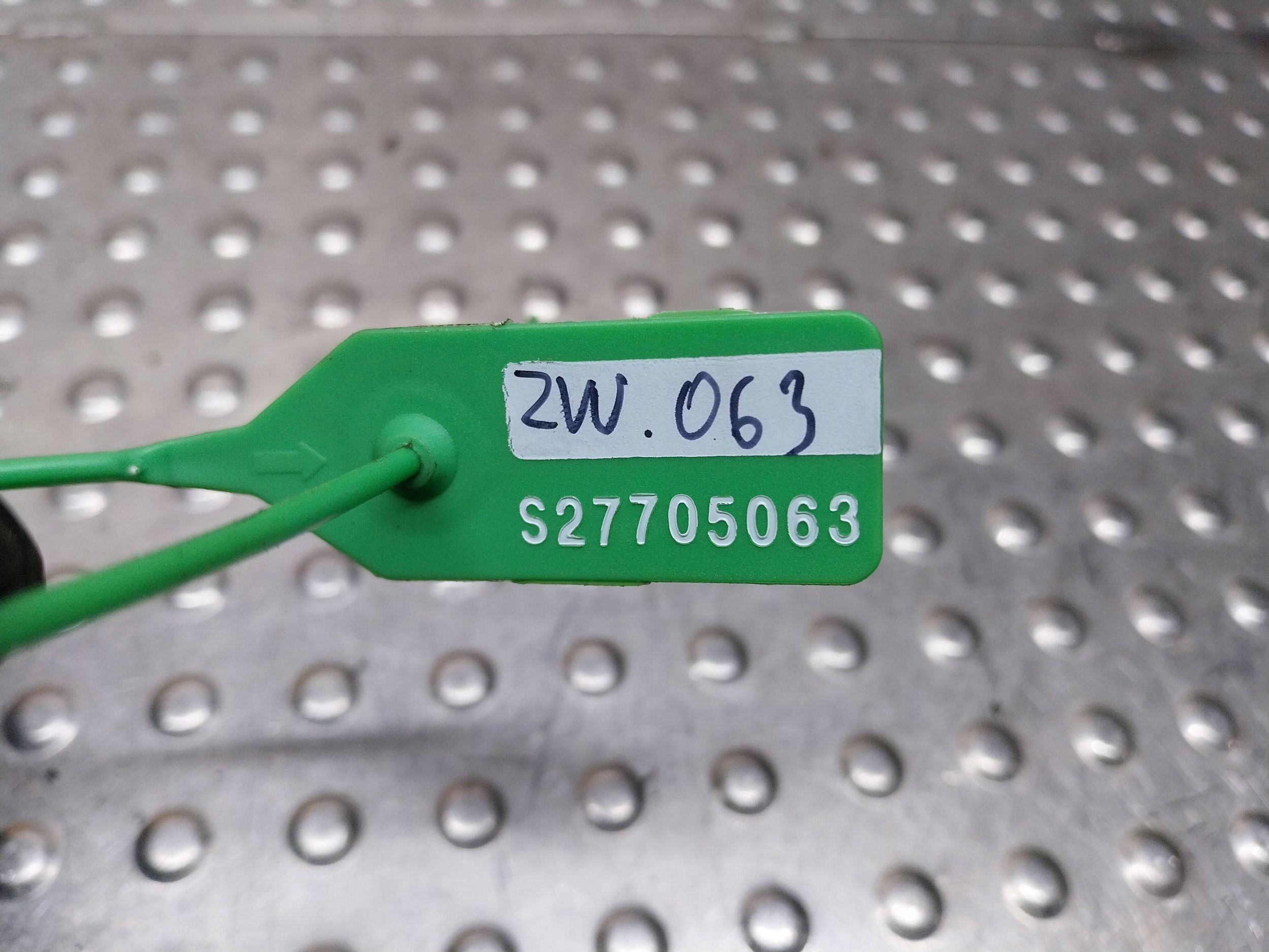 lock door left front 8E1837015AA AUDI A3 8P A4 B7 A6 C6 A8 D3 SEAT EXEO