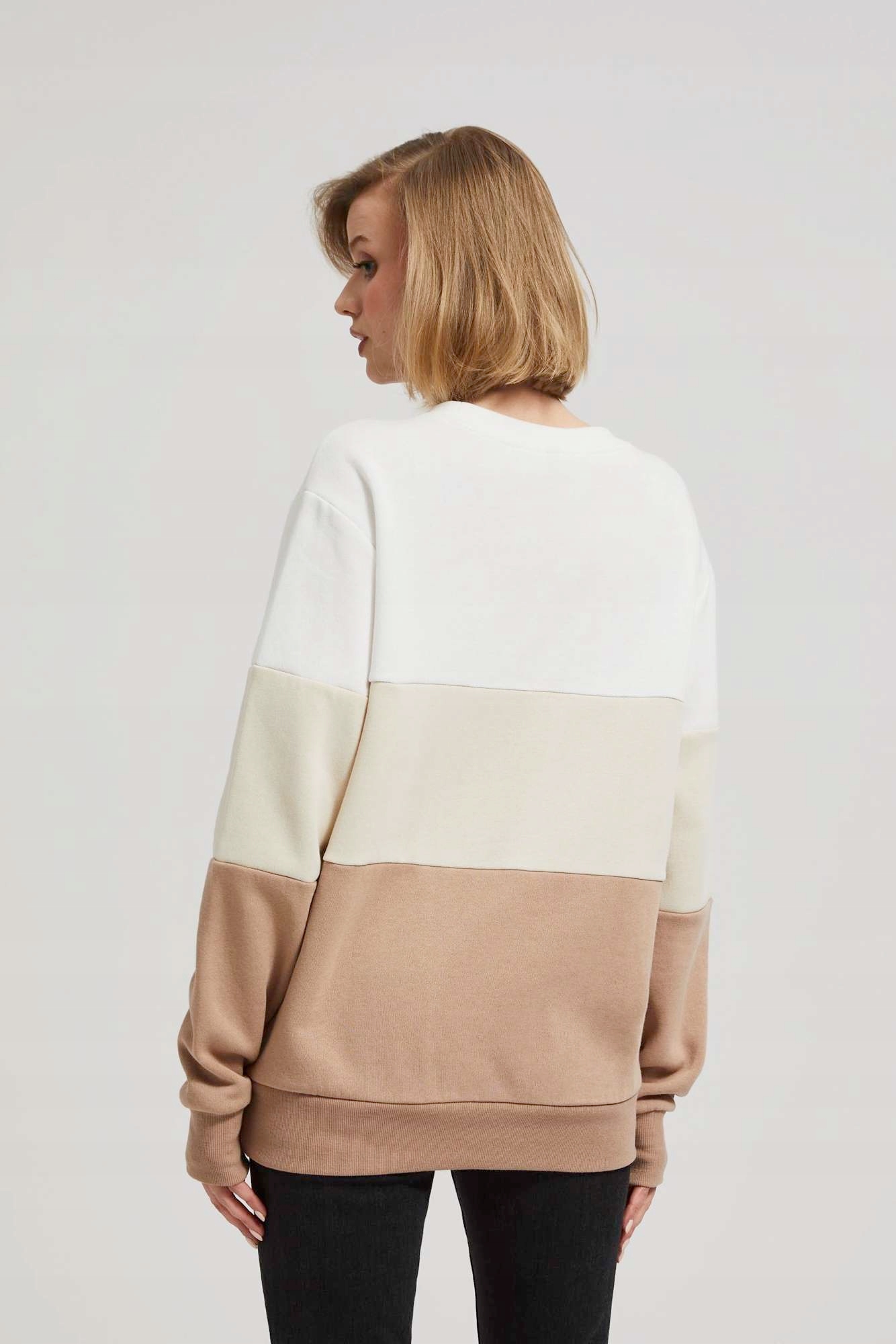 Bluza z nadrukiem XL od MOODO Kolor beżowy