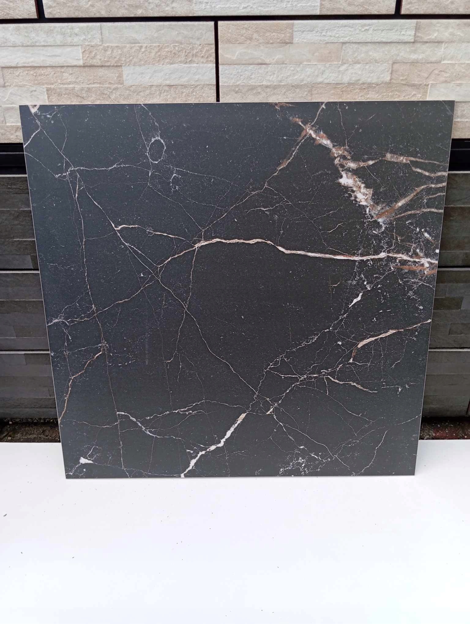 Płytki podłogowe GRES 60x60 BLUSH BLACK RECT