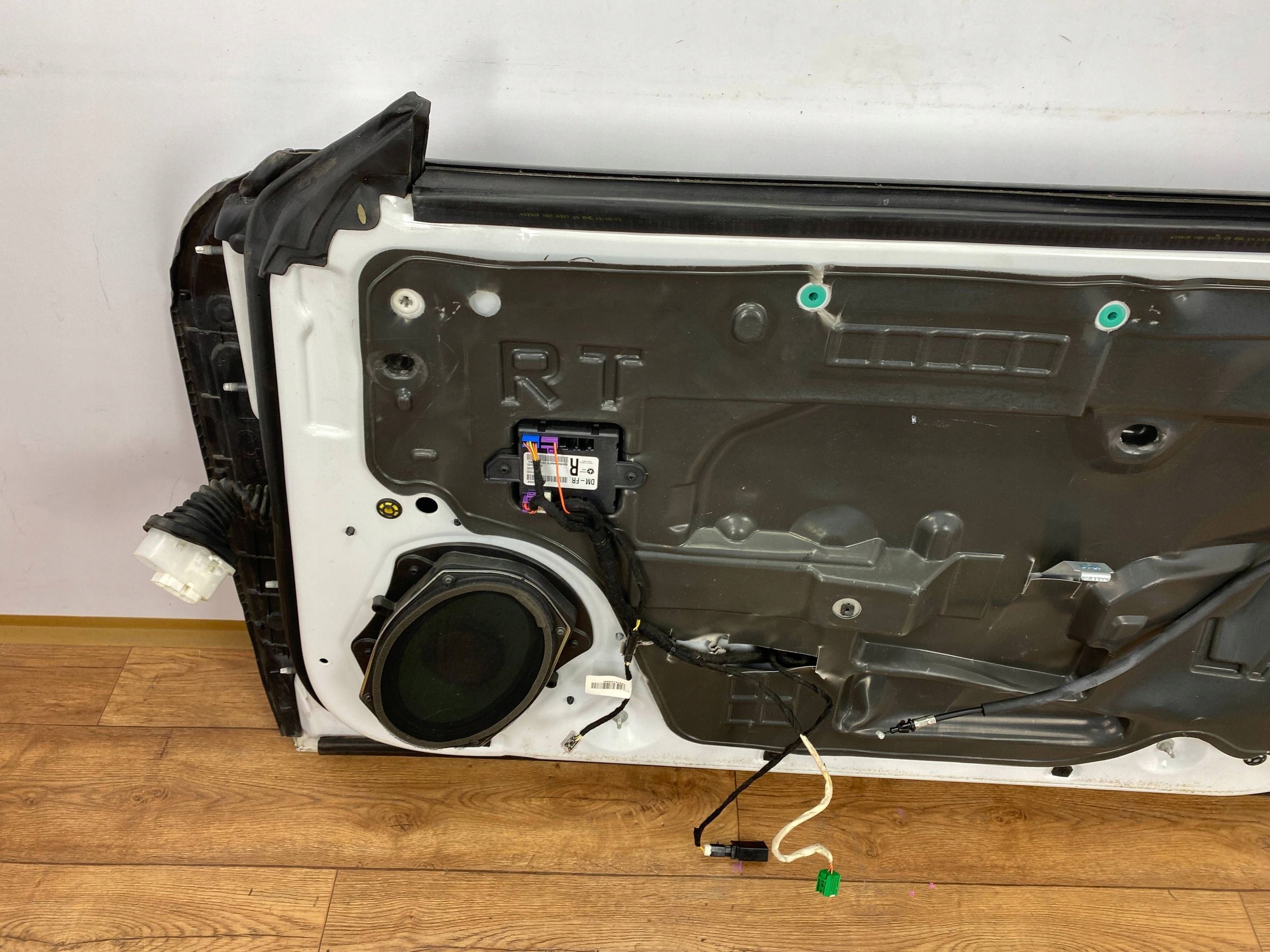 door front right Dodge Challenger 2015+