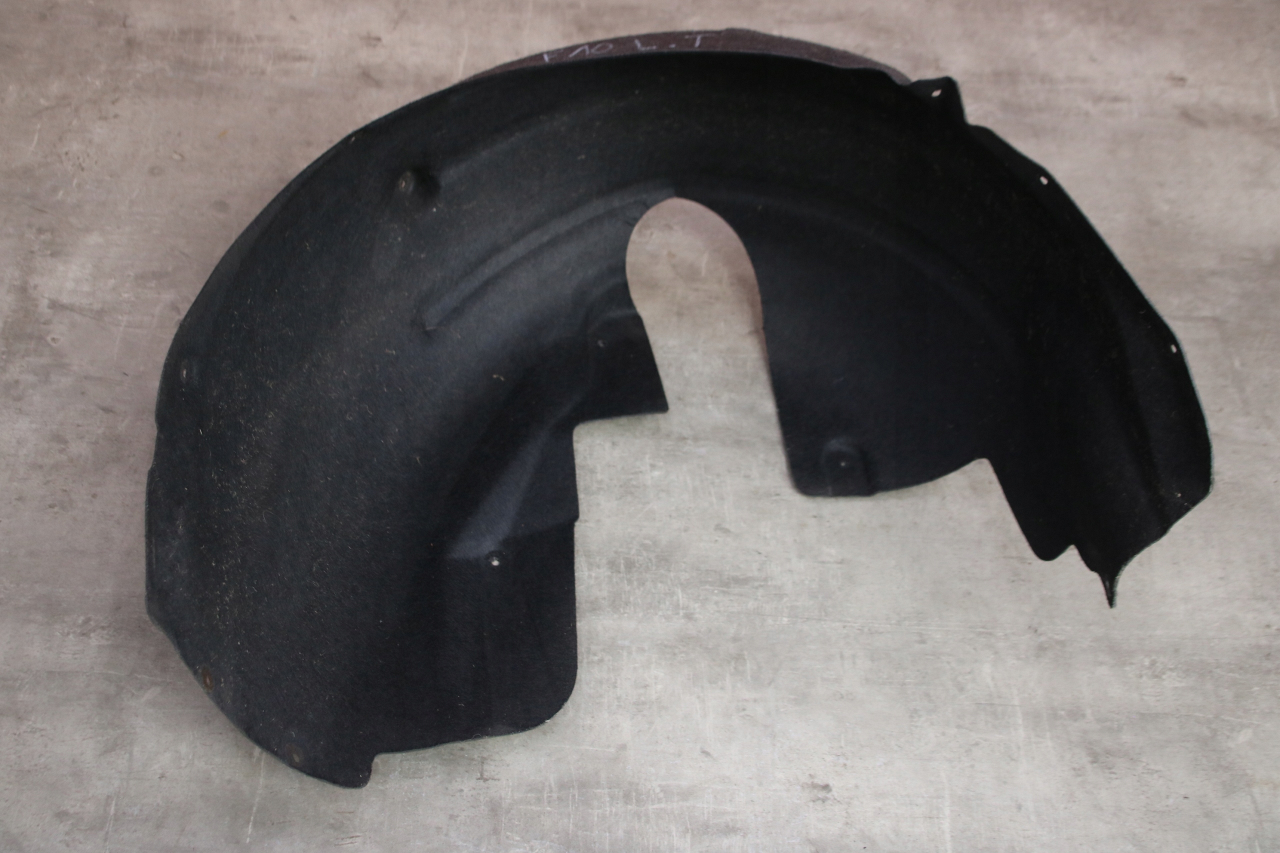 BMW 5 F10 ORYGINALNE mudguard left rear. left rear part 7186729