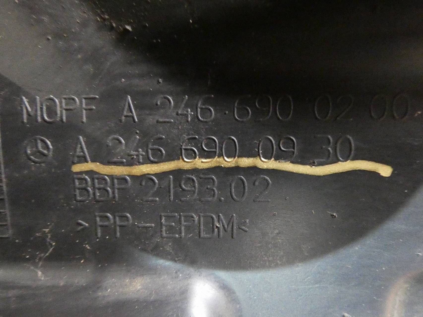 MERCEDES CLA W117 mudguard right front front right