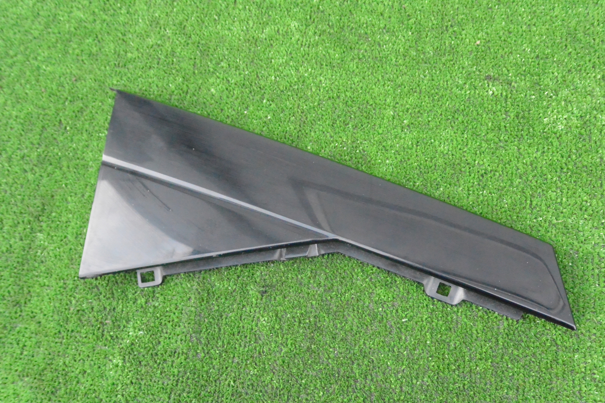 moulding door right rear part front AUDI E-TRON Q4