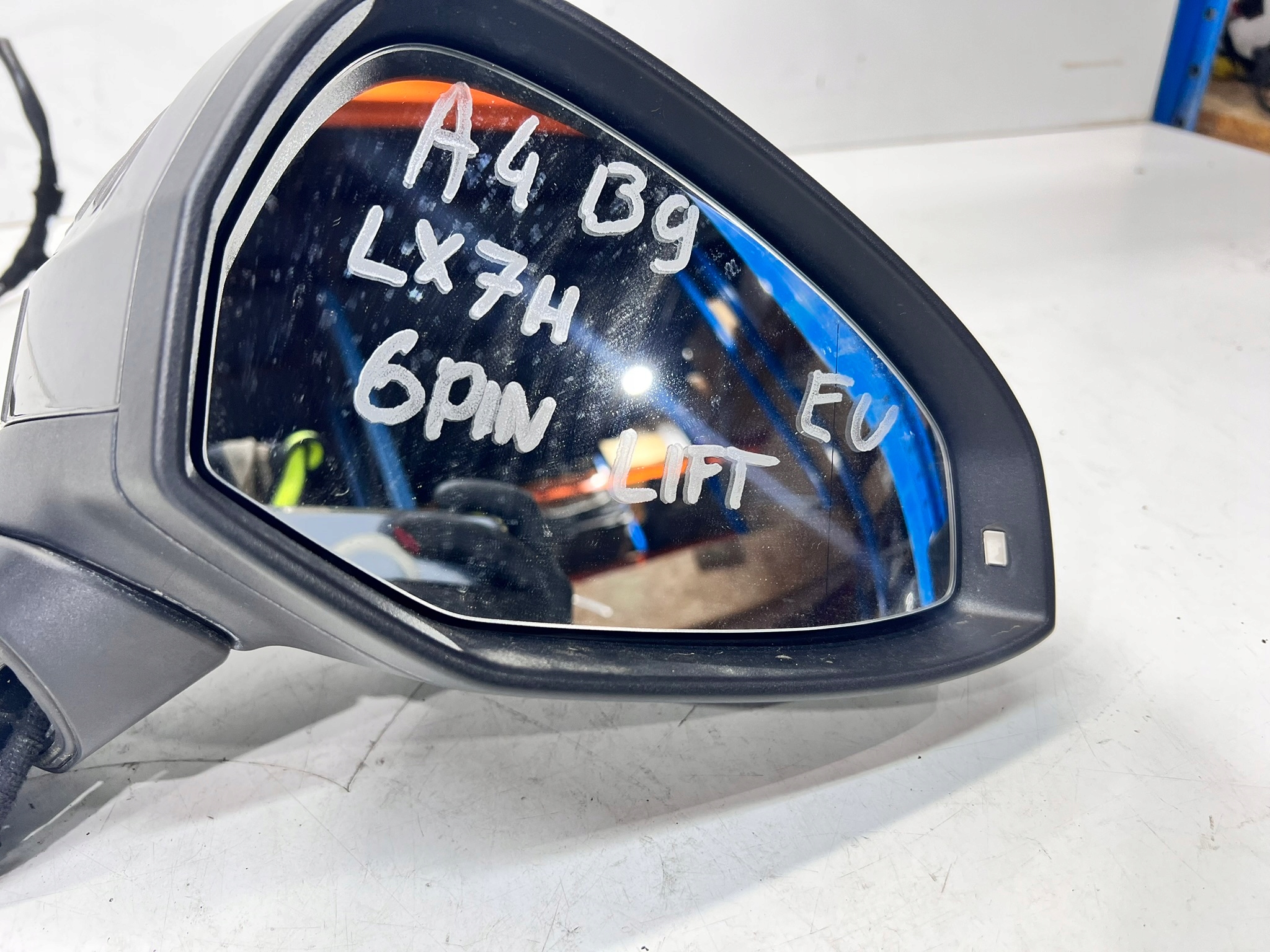 mirror exterior right AUDI A4 B9 LX7H 6 PIN EU LIFT