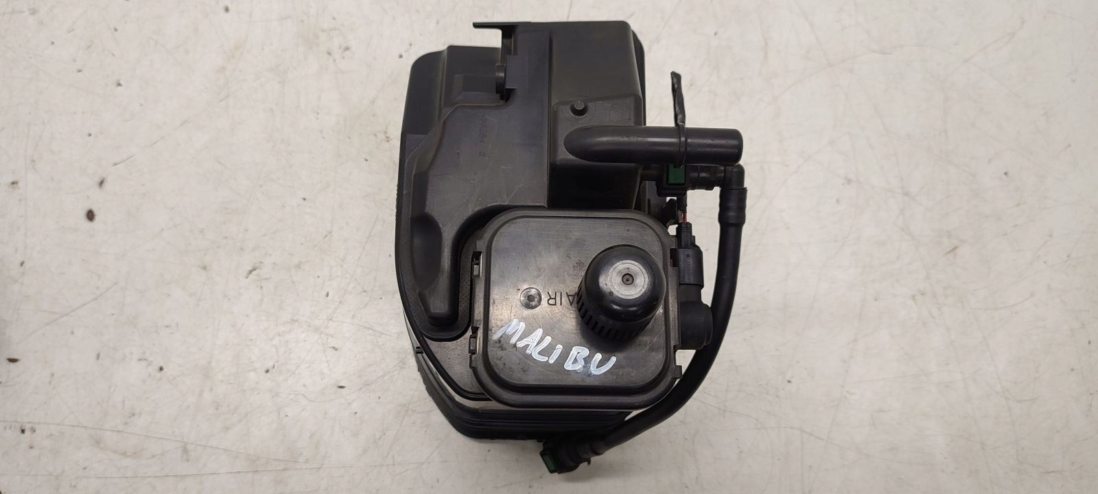 uhlíkový filter Chevrolet Malibu 2,5 automat