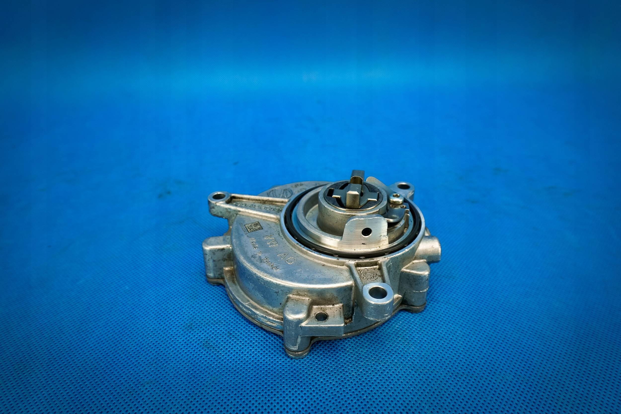 pump vacual Audi S4 S5 8W SQ5 06M145100H