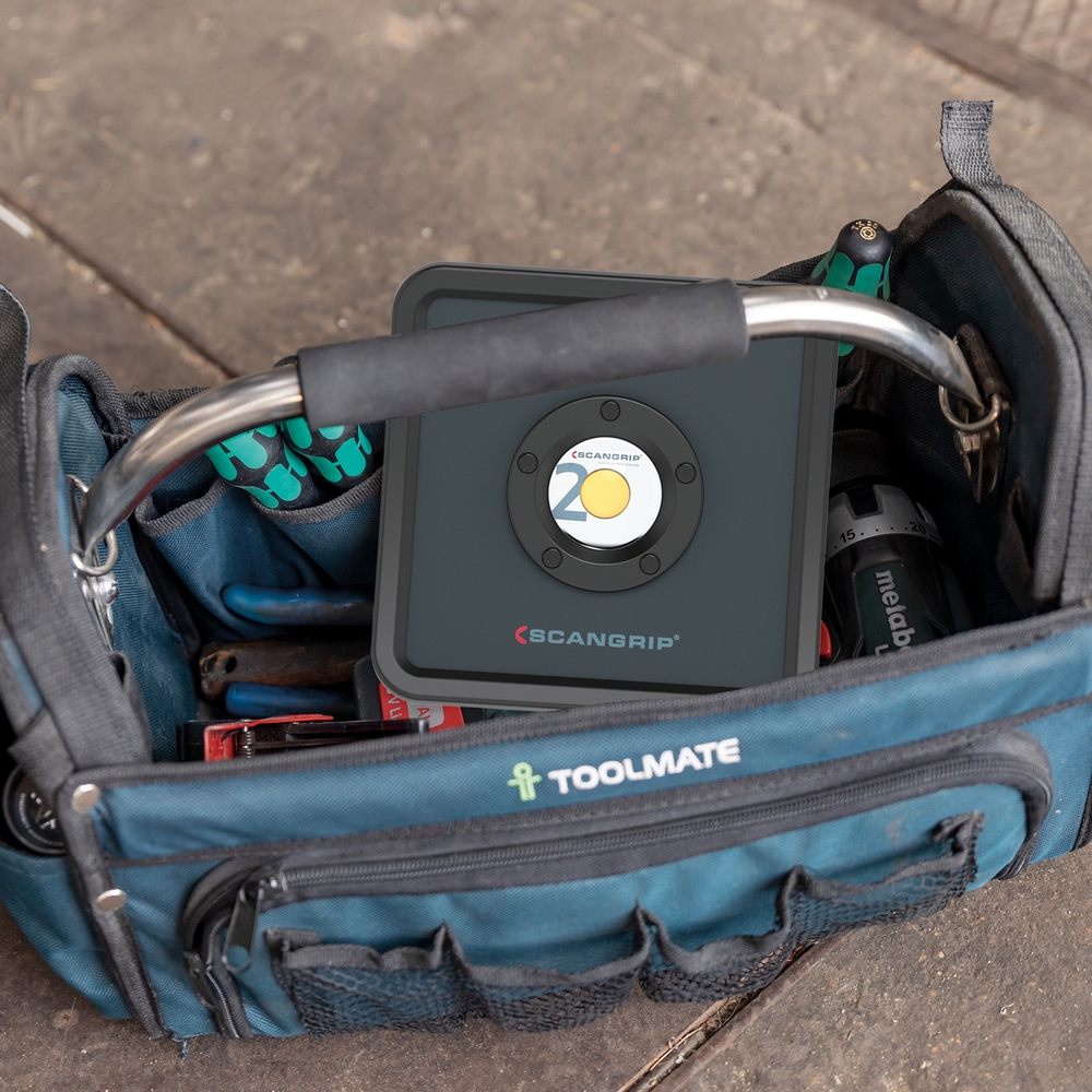 REFLEKTOR PRZENOŚNY AKUMULATOROWY NOVA R Kod producenta 03.5456