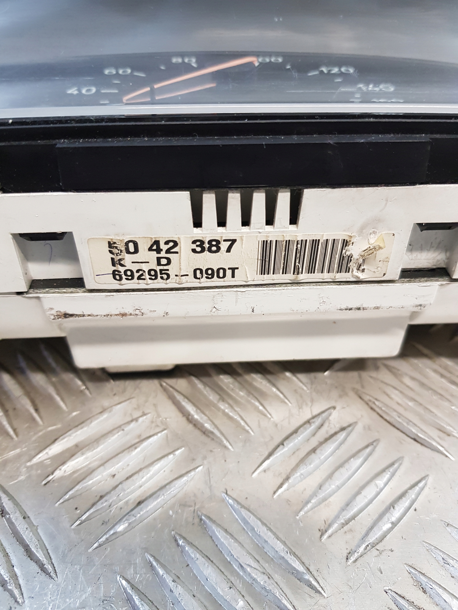 dials OE 69295-090T SAAB 9-3 and 2.2D EUROPA