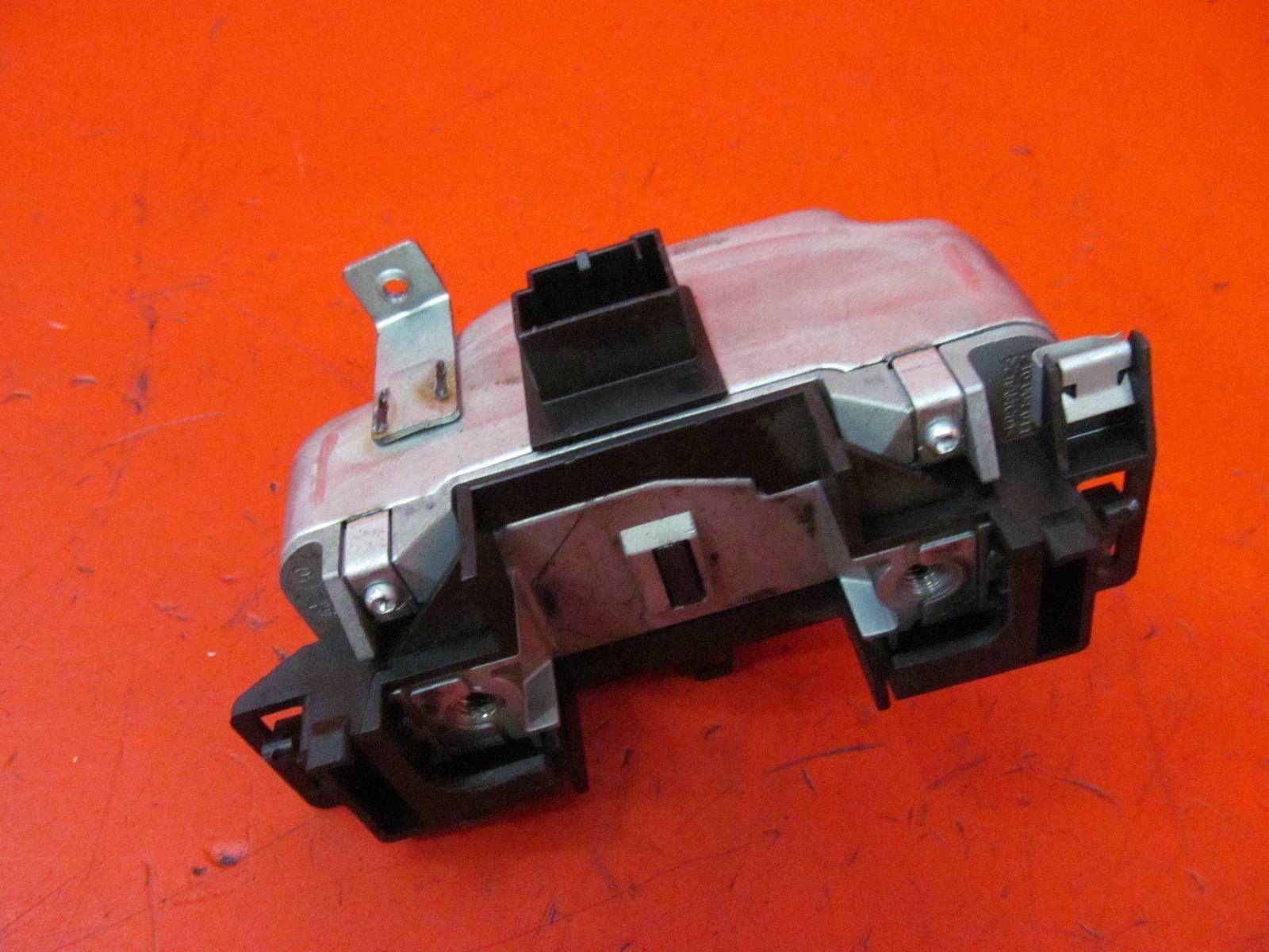 AUDI A1 S1 and 1 8X 1.4 TSI TFSI CAVG computer module blocking KLUCZYKI running board