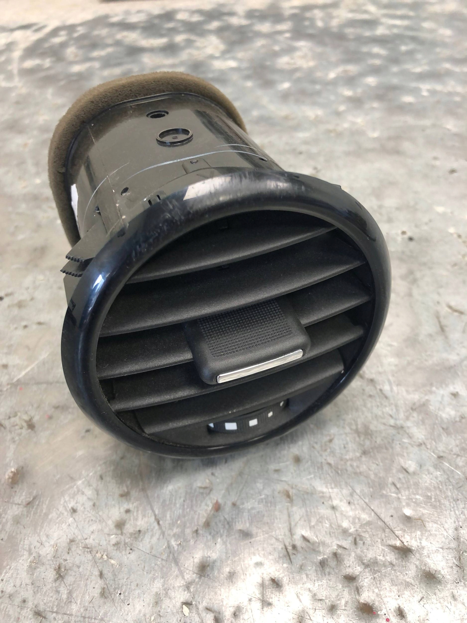 grid air conditioning devices left front OPEL MERIVA B LIFT 13262802