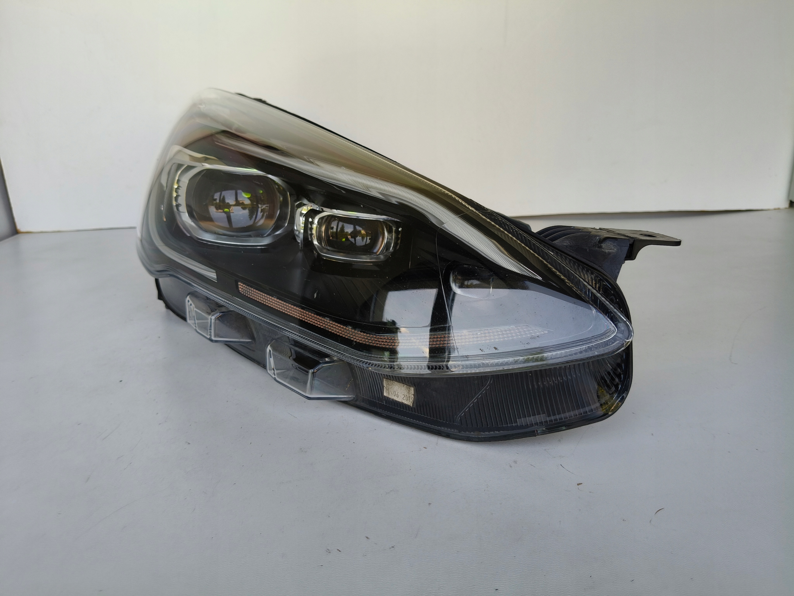 light right REFLEKTOR FORD FOCUS MK4 18- FULL LED