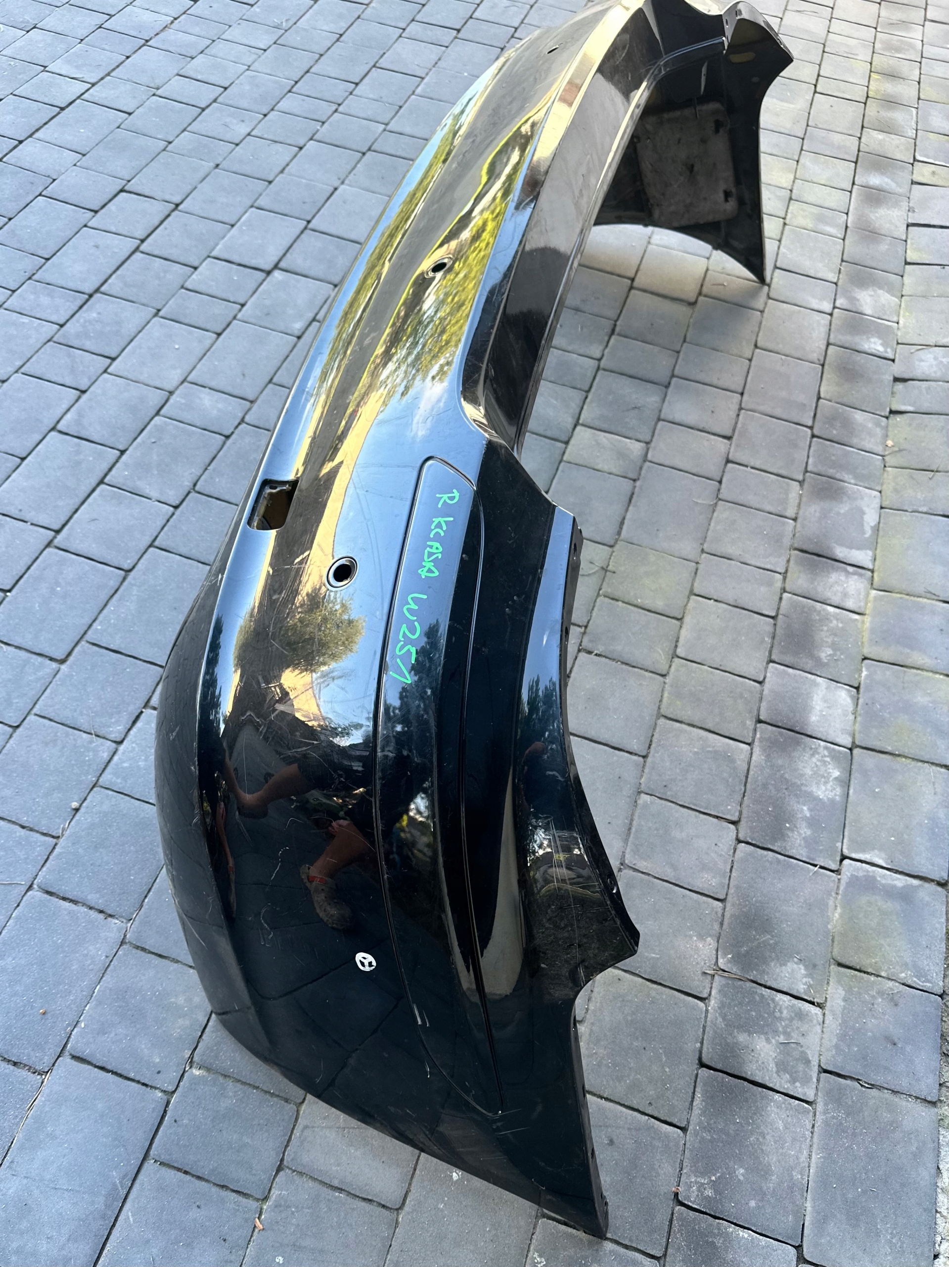 Mercedes R W251 lökhárító far hátsó