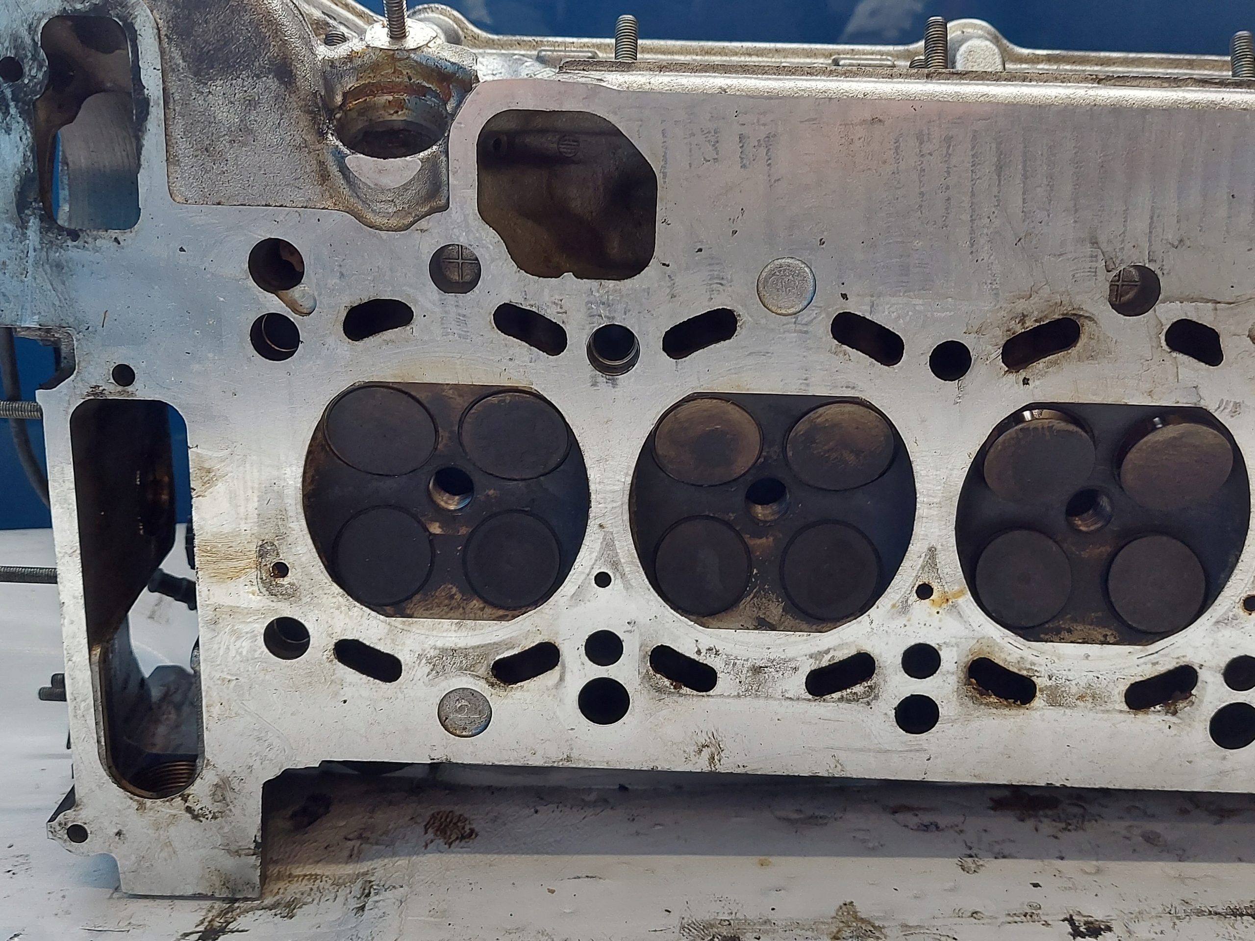 head. BMW E39 2.2 R6 1436812