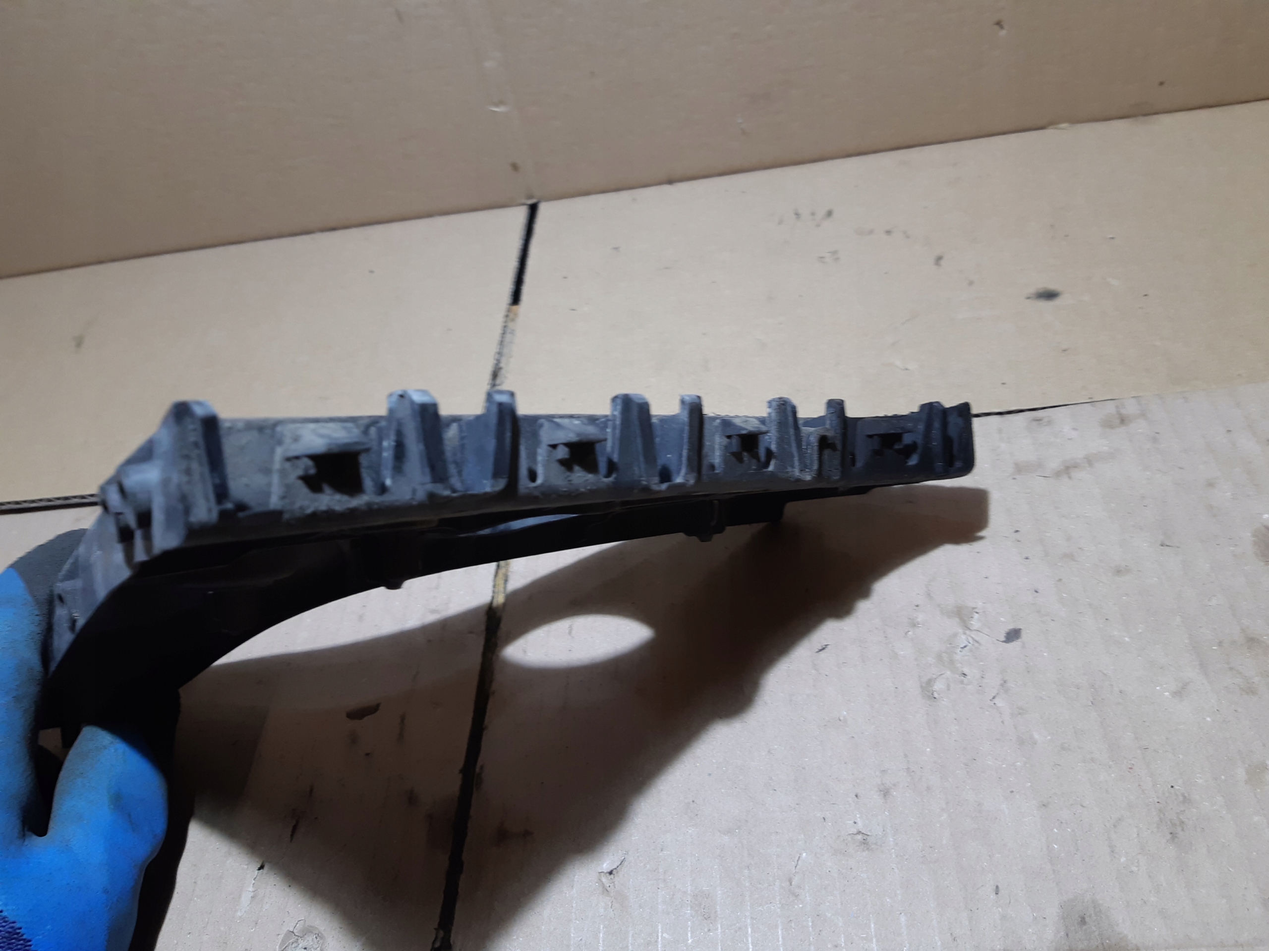 AUDI A7 4G Support Support plaque Pare choc Droite Arrière 4G8807454A