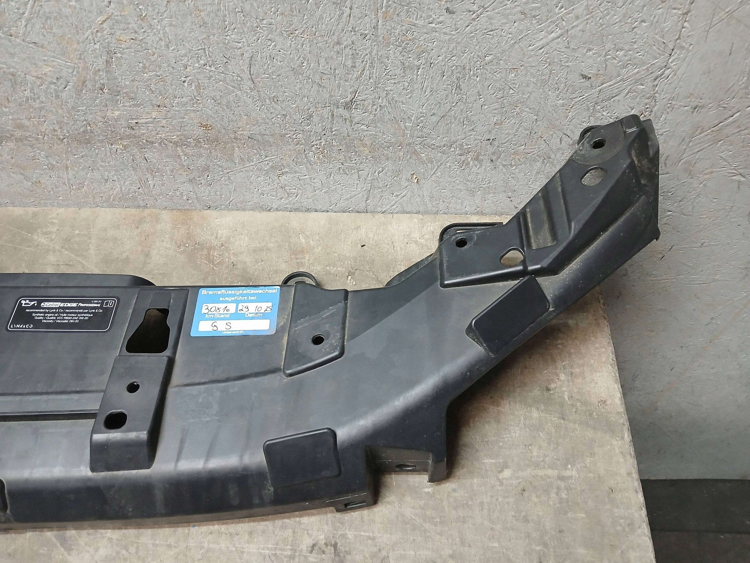 support panel for radiators cover cap LYNK & CO 01 8889209287