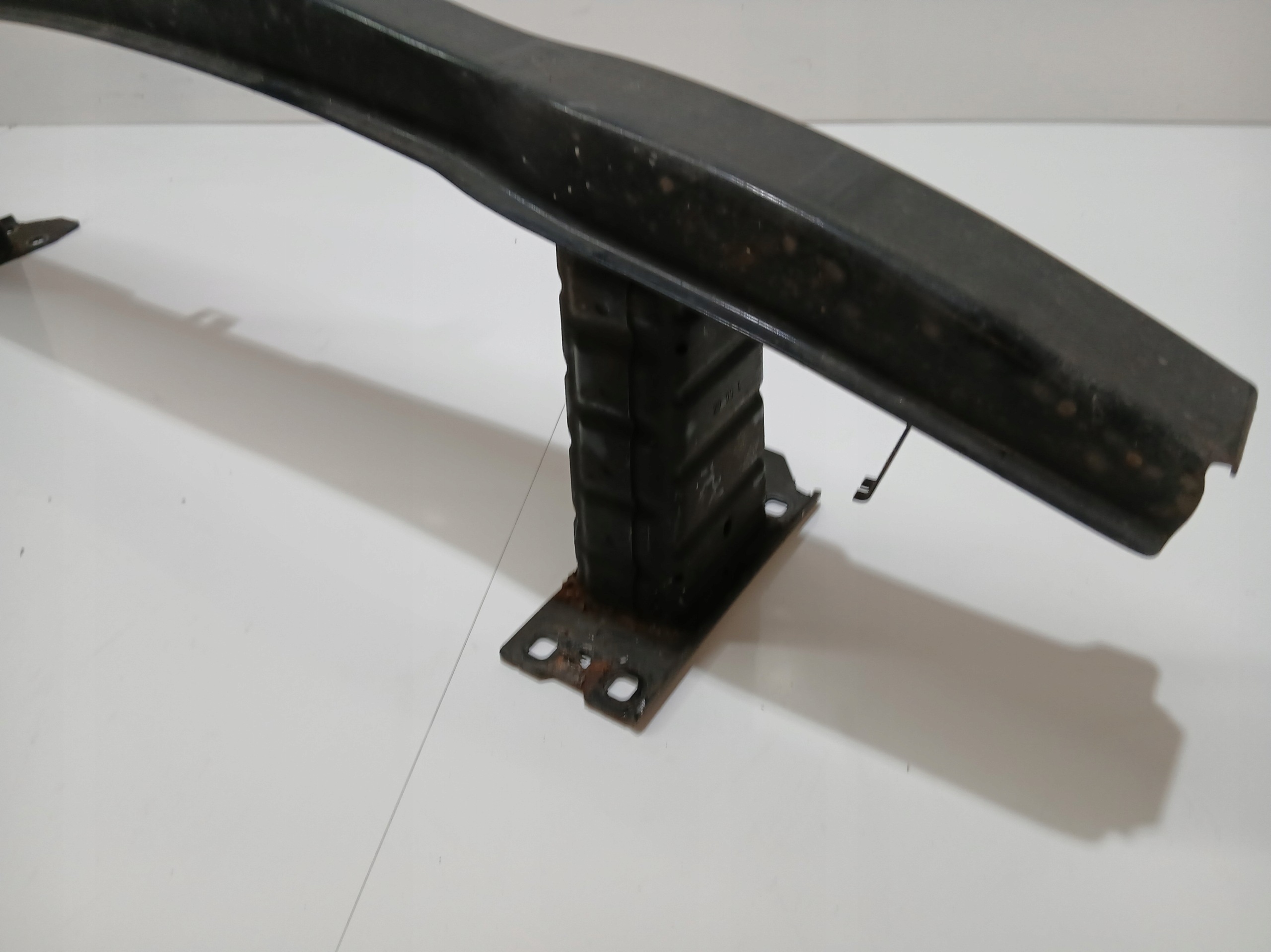 sider pillar of a bumper front BMW E90 LCI M PAKIET 7146645