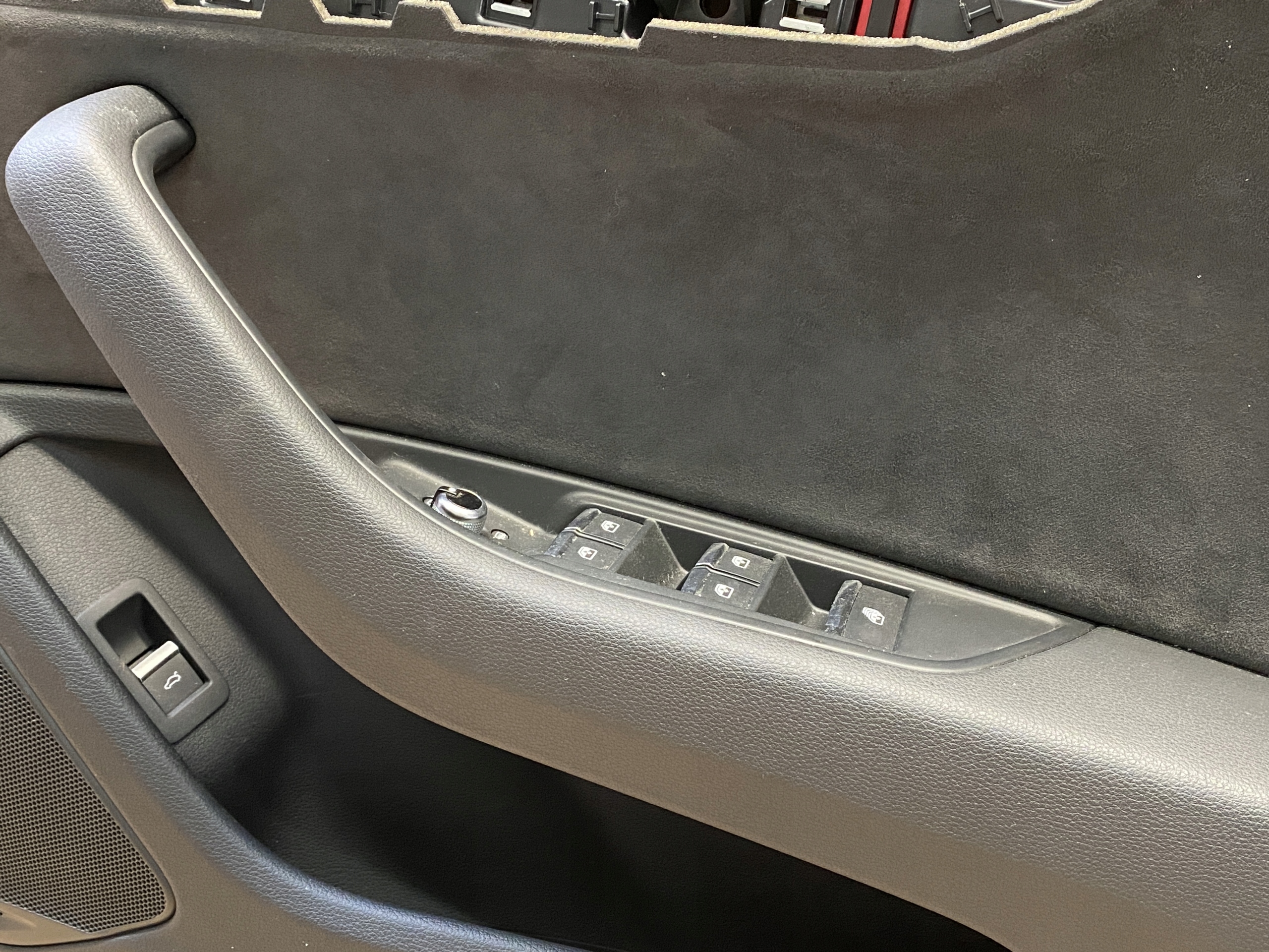 AUDI A5 8W CABRIO side door right ALCANTARA