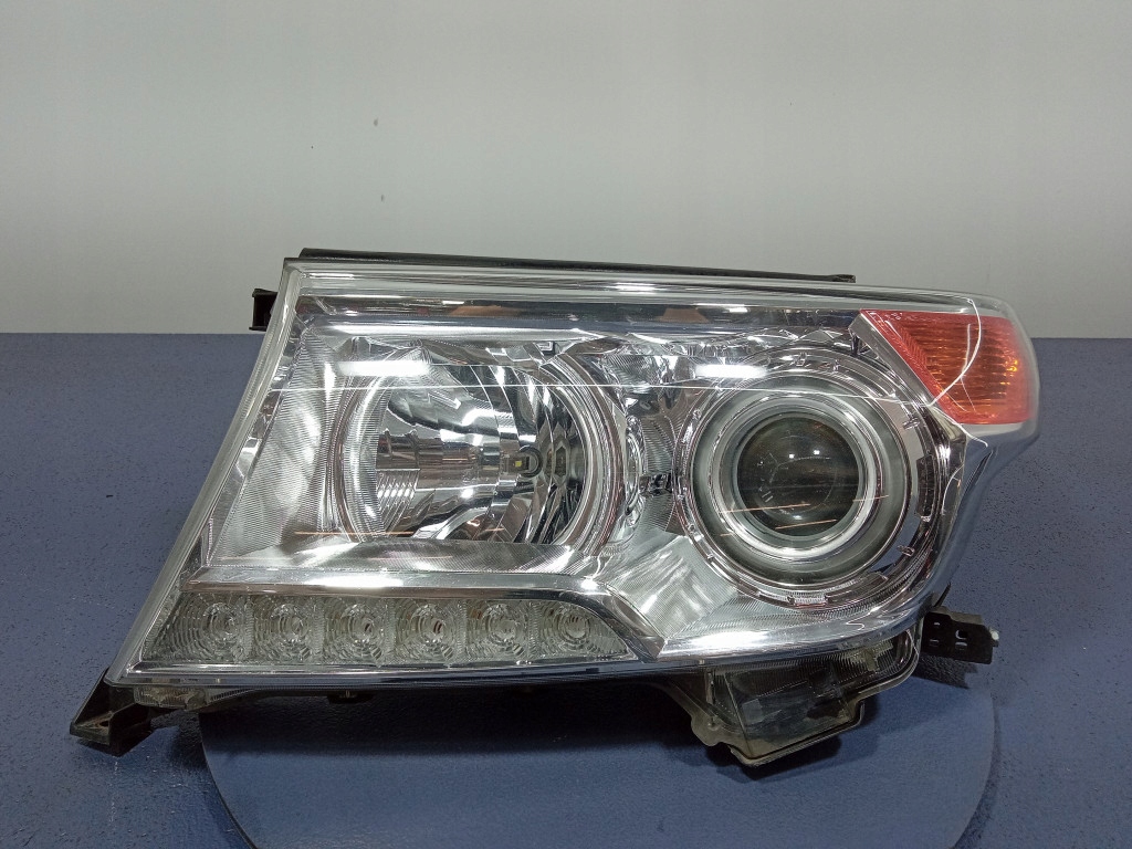 TOYOTA LAND CRUISER Lc200 РЕСТАЙЛИНГ 12-15 ФАРА ЛЕВЫЙ КСЕНОН