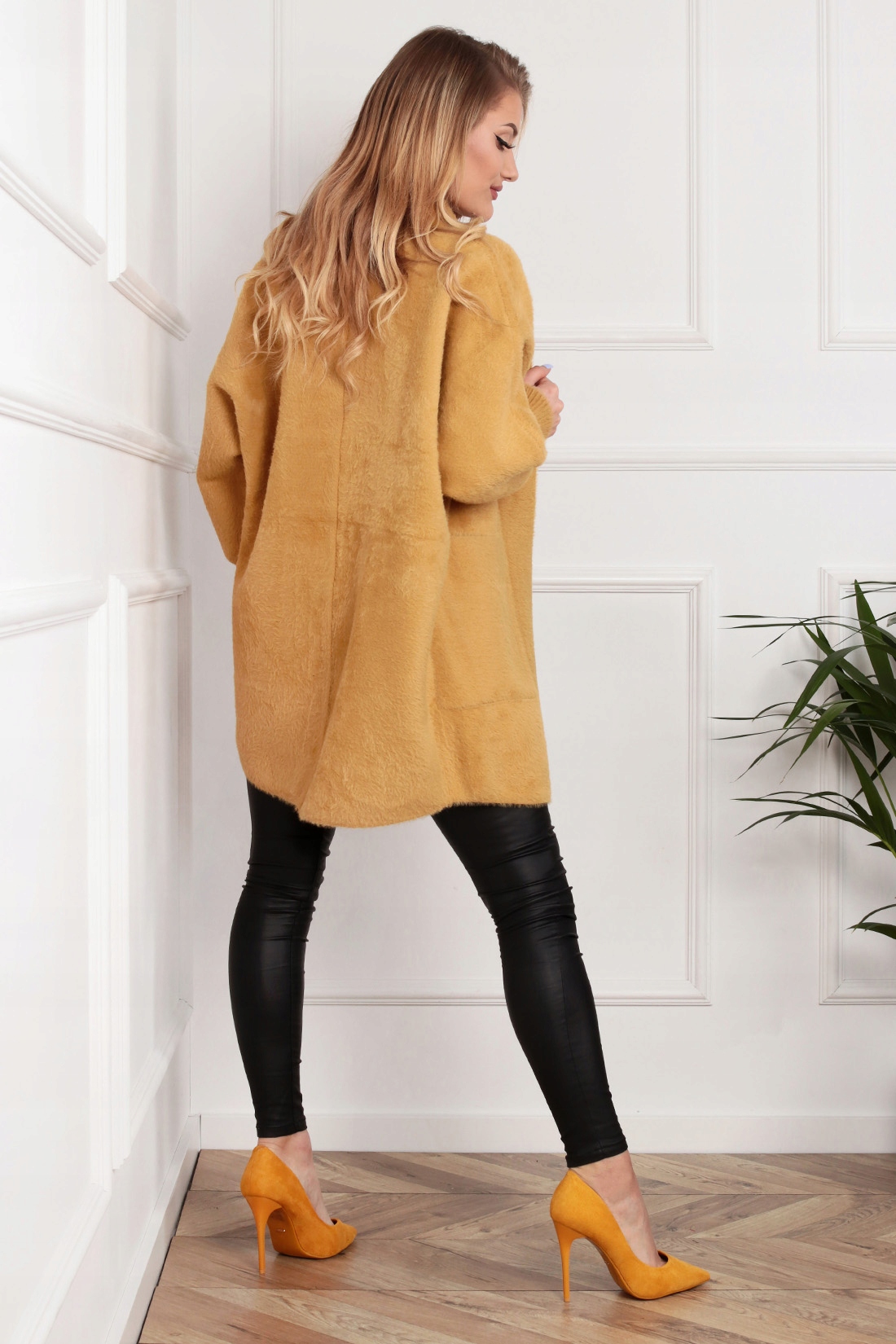 ALPAKA NARZUTKA SWETER AGRAFKA MUSZTARDOWY 2044 Rozmiar uniwersalny