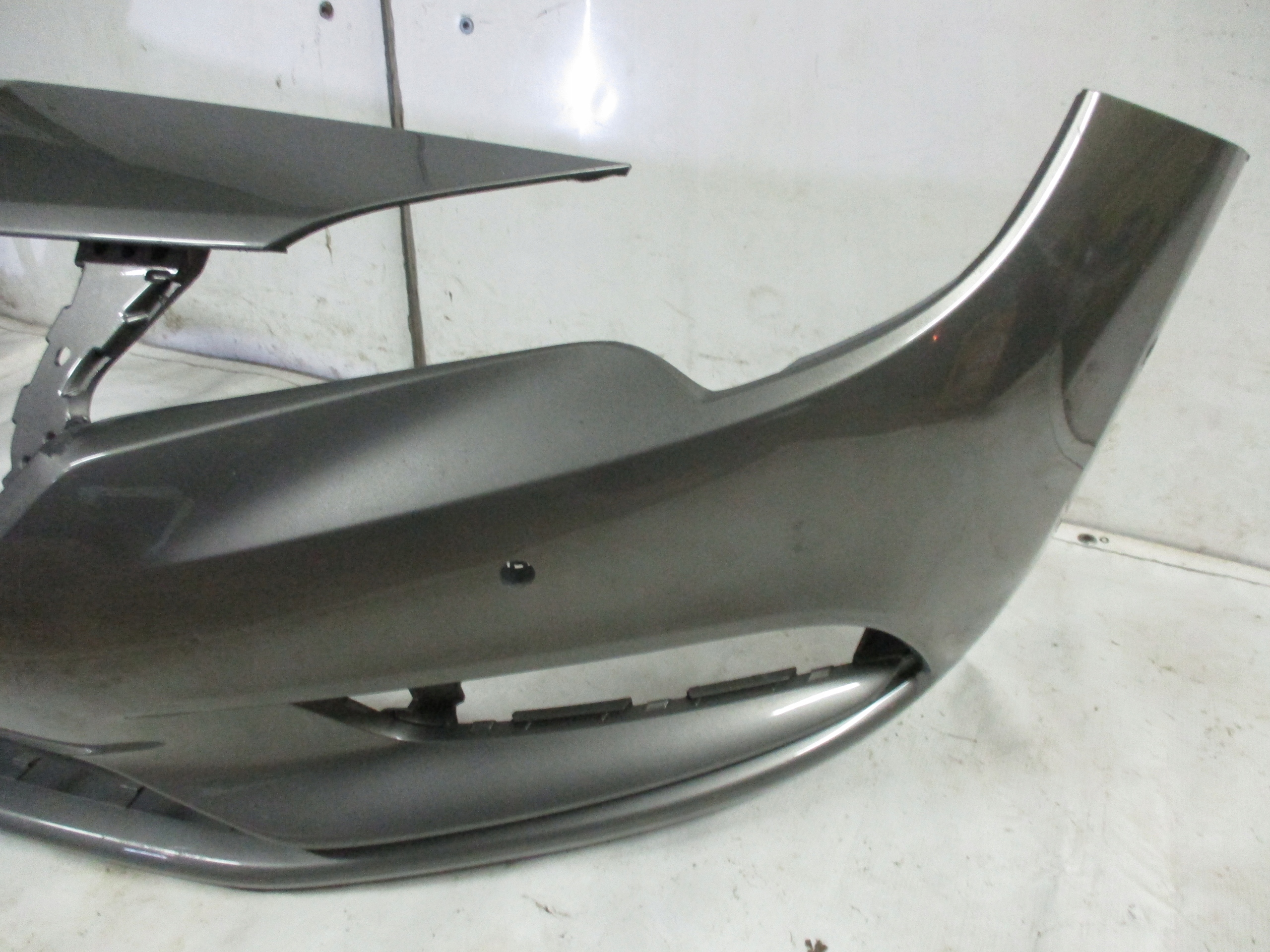 nárazník předek přední Opel Astra 5 VK 4xPDC 39052730