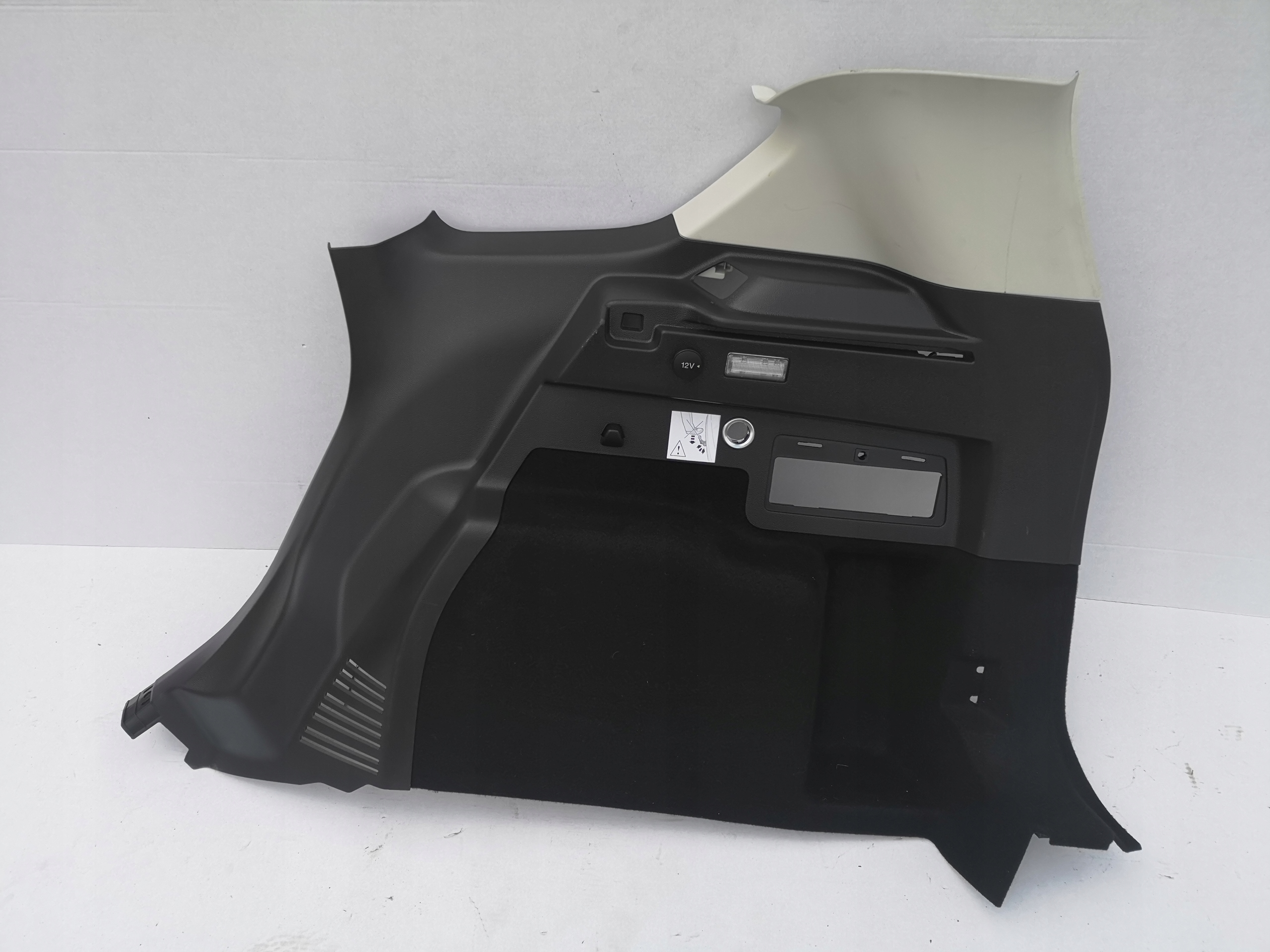 Kuga MK2 обивка багажника правая CV44-S31012-BA