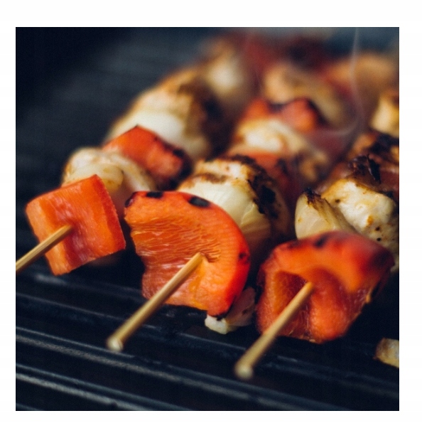 WYKAŁACZKI PATYCZKI DO SZASZŁYKÓW 25CM 50SZT Marka Ravi