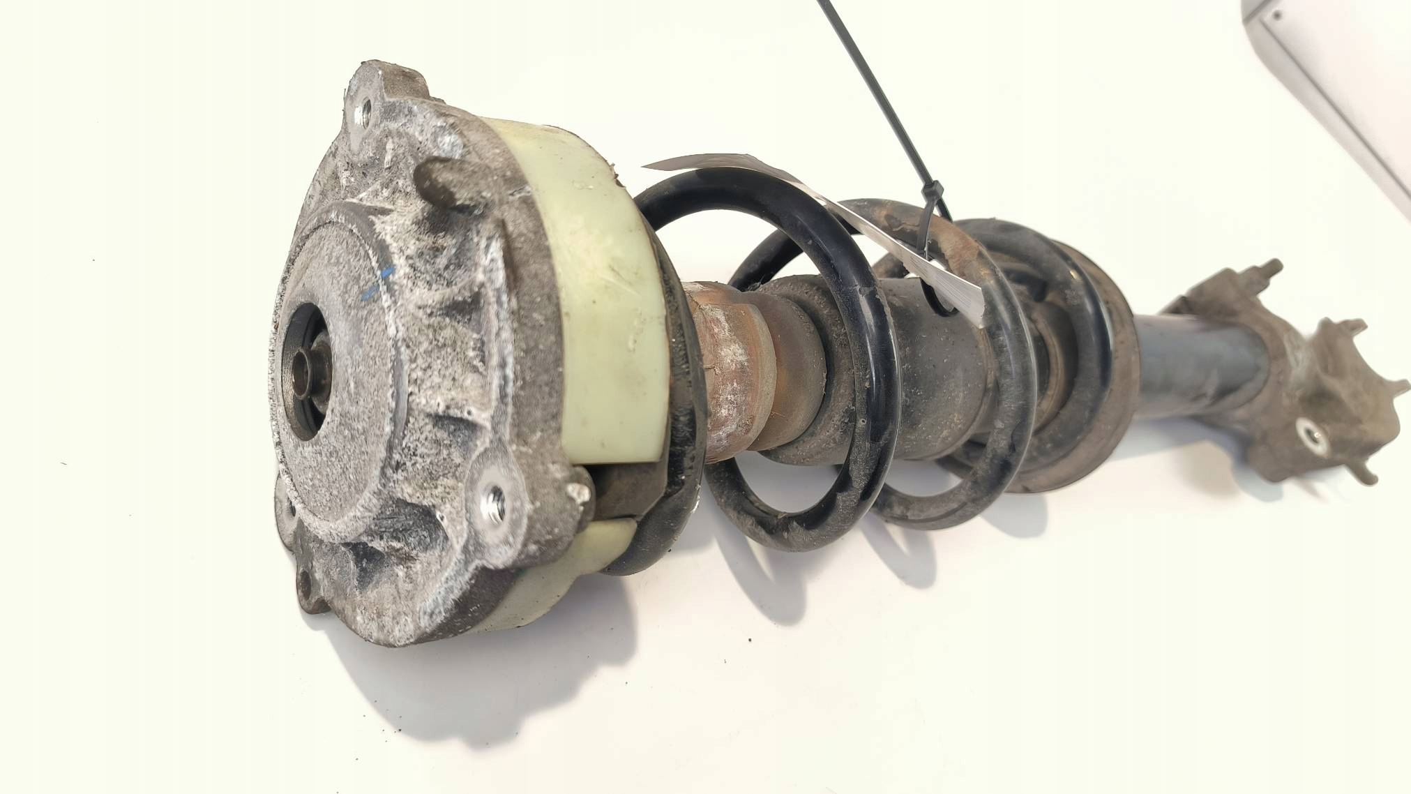 shock absorber right front 8W0516025F AUDI A5 SPORTBACK