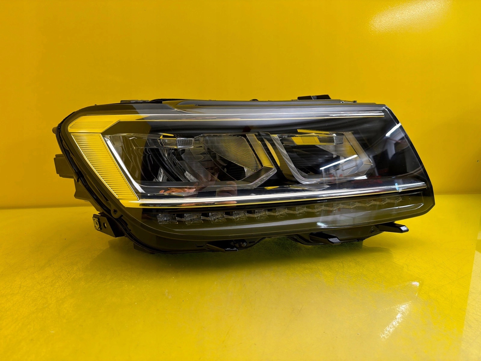 light right front VW Tiguan 2 II 5NB Full Led 5NB941036B