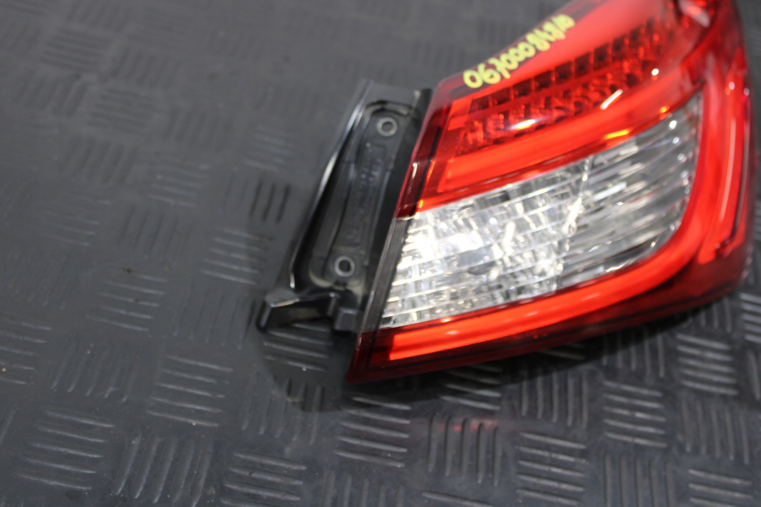 light right rear part 06700084810 MASERATI GHIBLI M157
