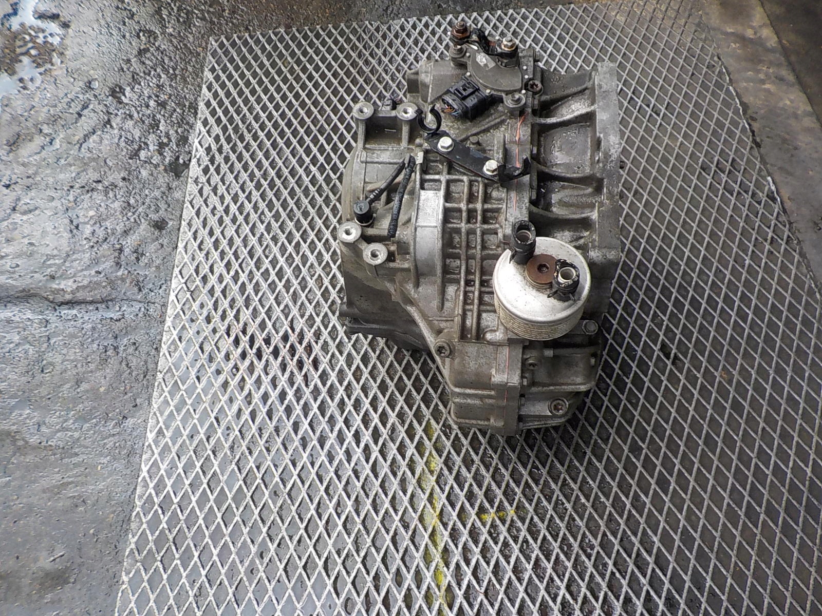 MINI MINI (R56) 1.6 16V B AUTOMAT Getriebe 7524782-04