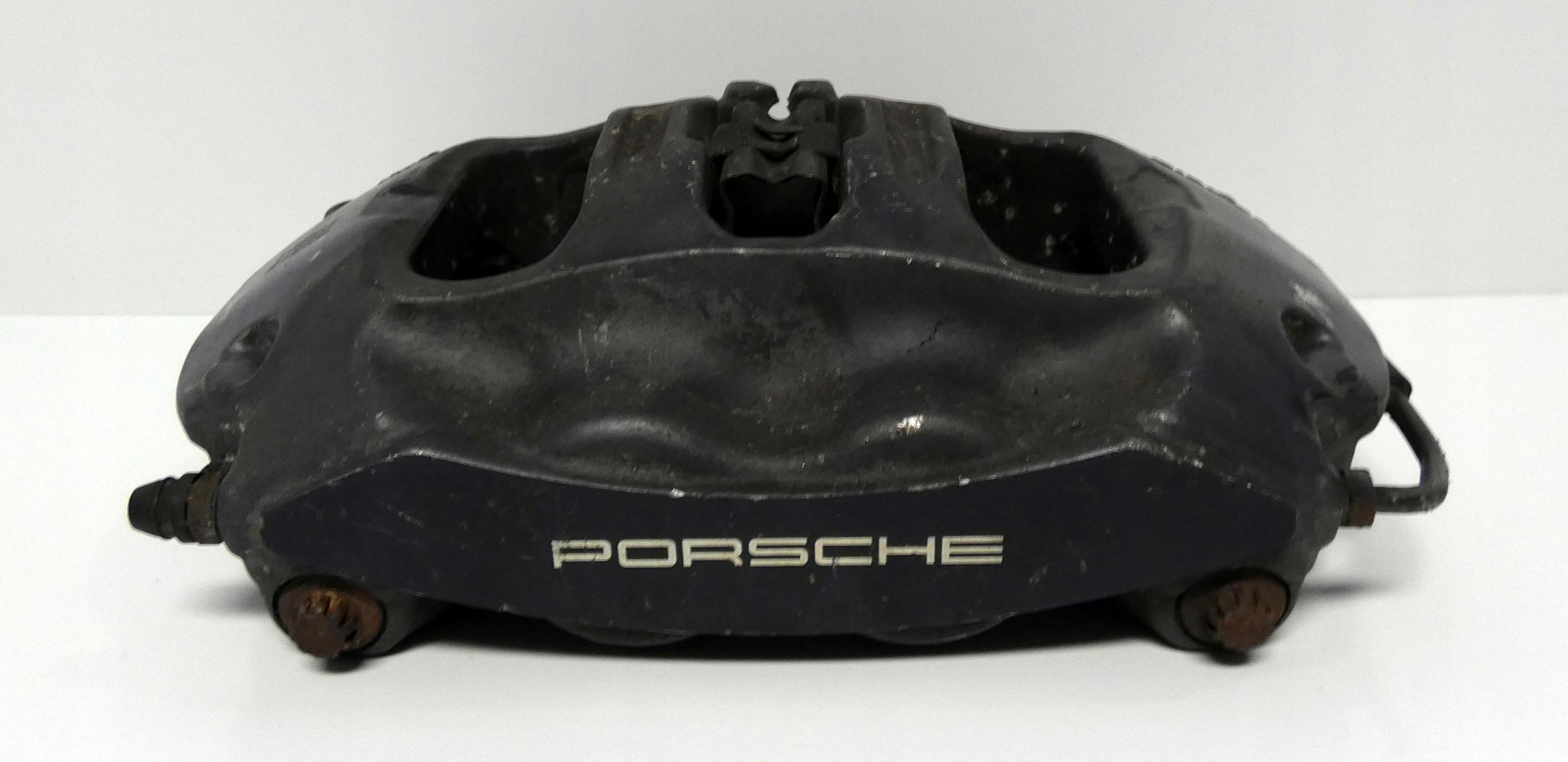 99135205204 - PORSCHE 991 ЗАДНИЙ ТОРМОЗНОЙ СУППОРТ