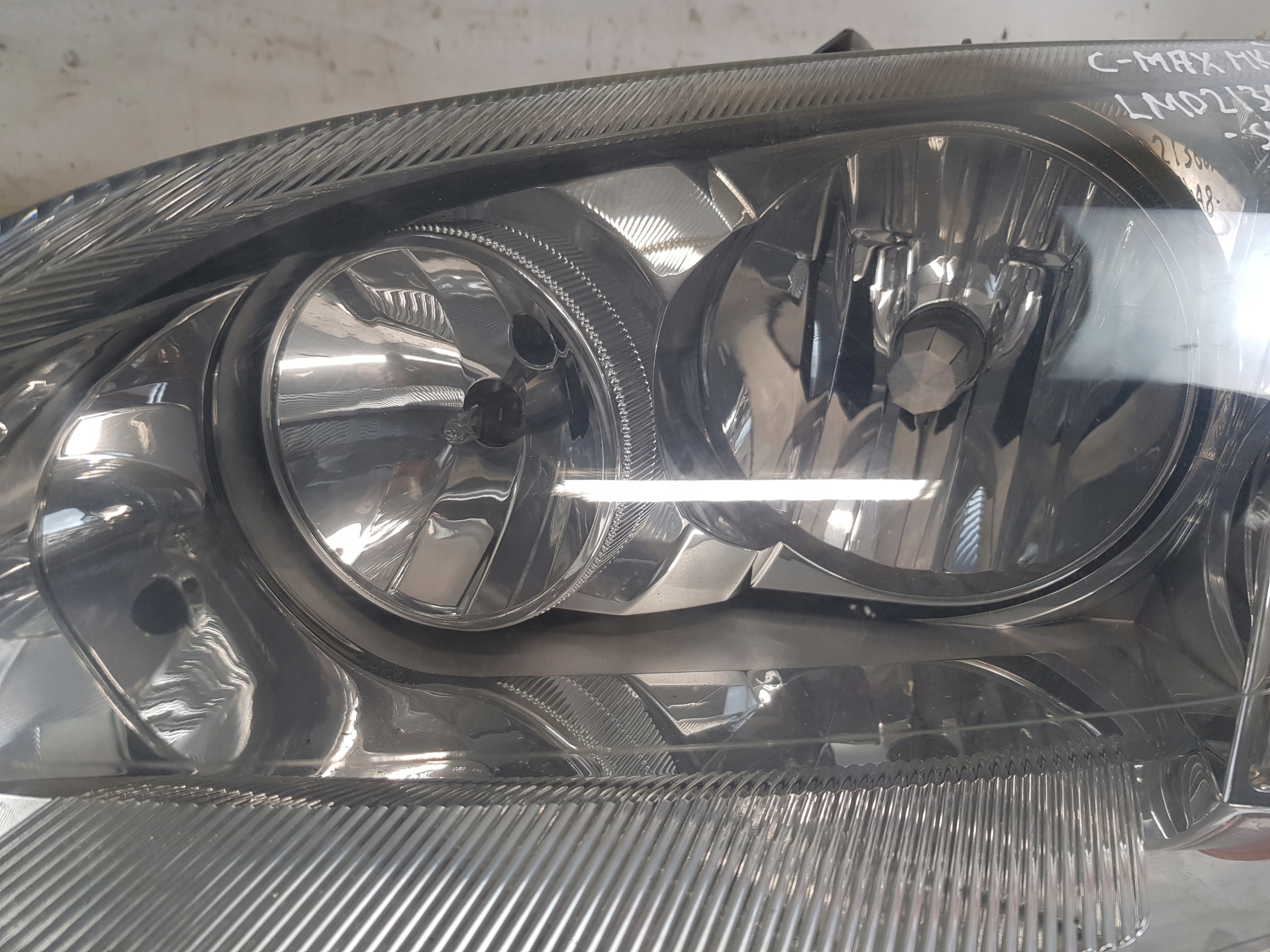 light left front Ford C-Max Mk1 Europa 3M5113006AH