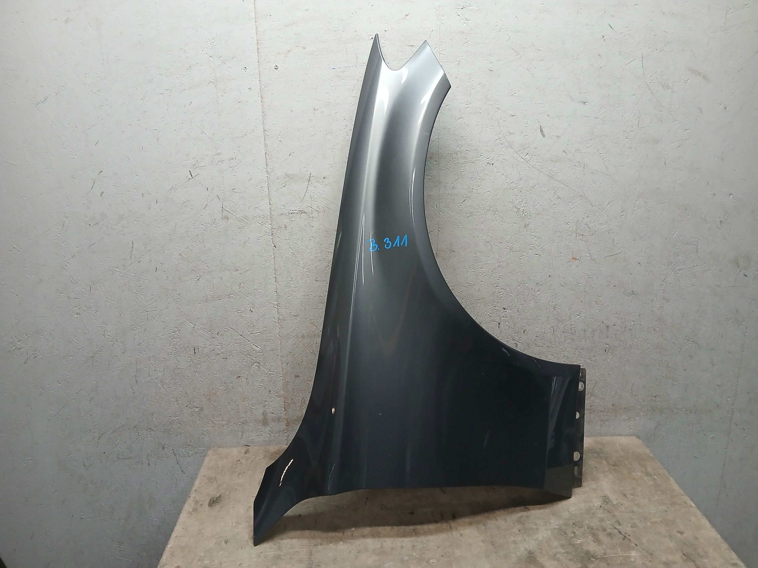 fender front right MERCEDES C-KLASA C KLASA W205 A205