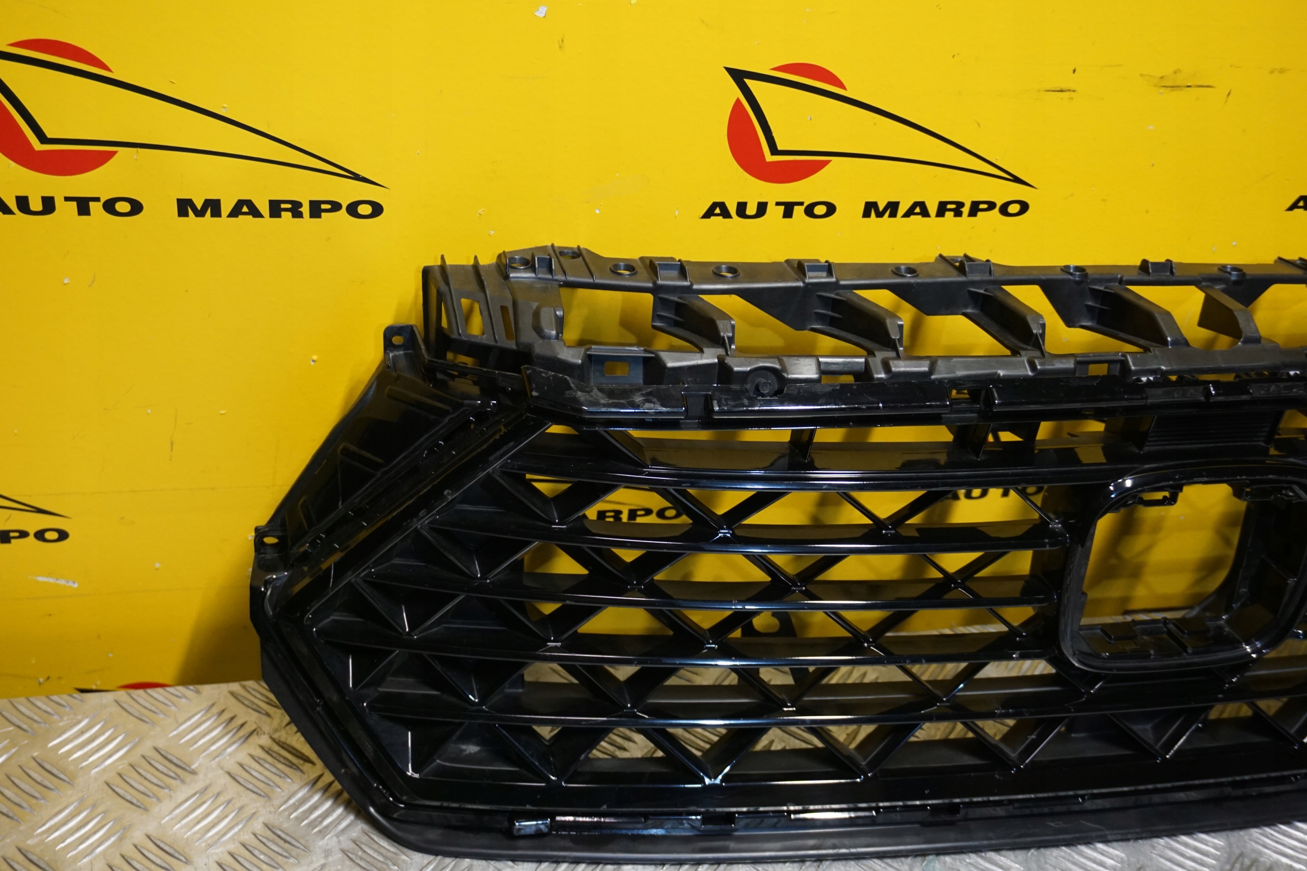 HONDA ACCORD 2023 - 2024 Atrapa Przód Grill 71202 30A00 Producent części Honda OE