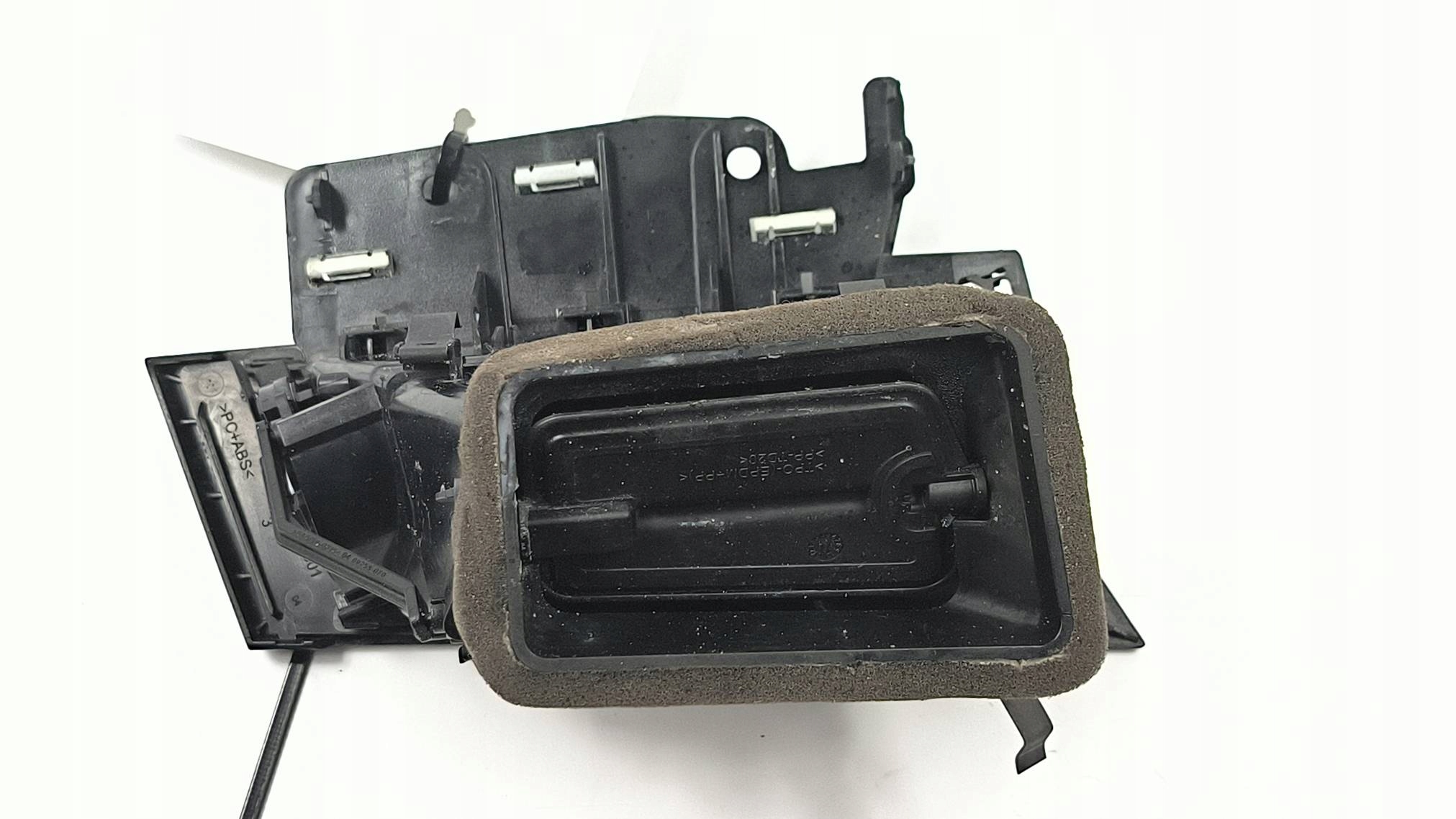 grid air conditioning devices left 3G1819701E VOLKSWAGEN PASSAT B8