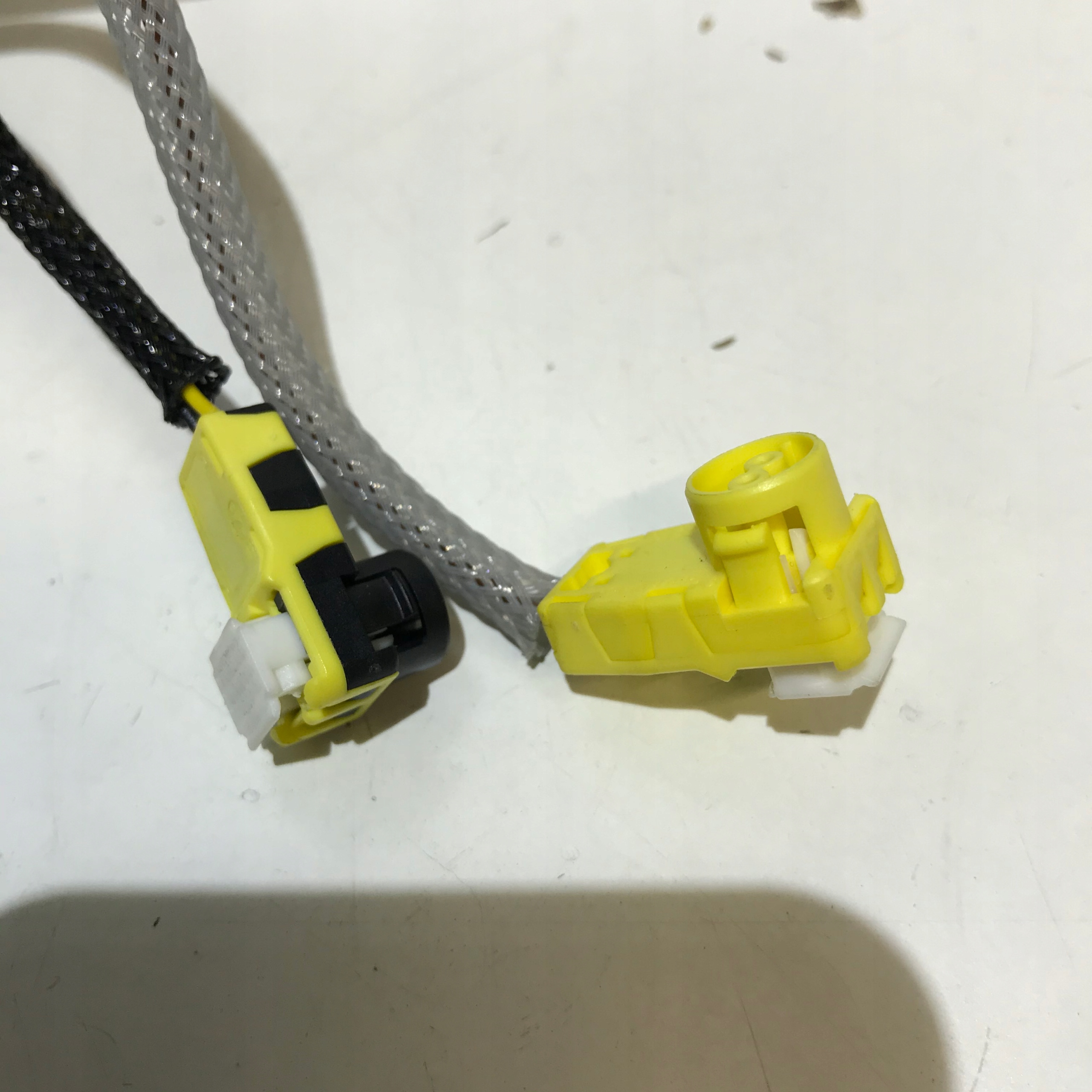 RENAULT CLIO V RING BELOW STEERING WHEEL, AUTOMAT EDC