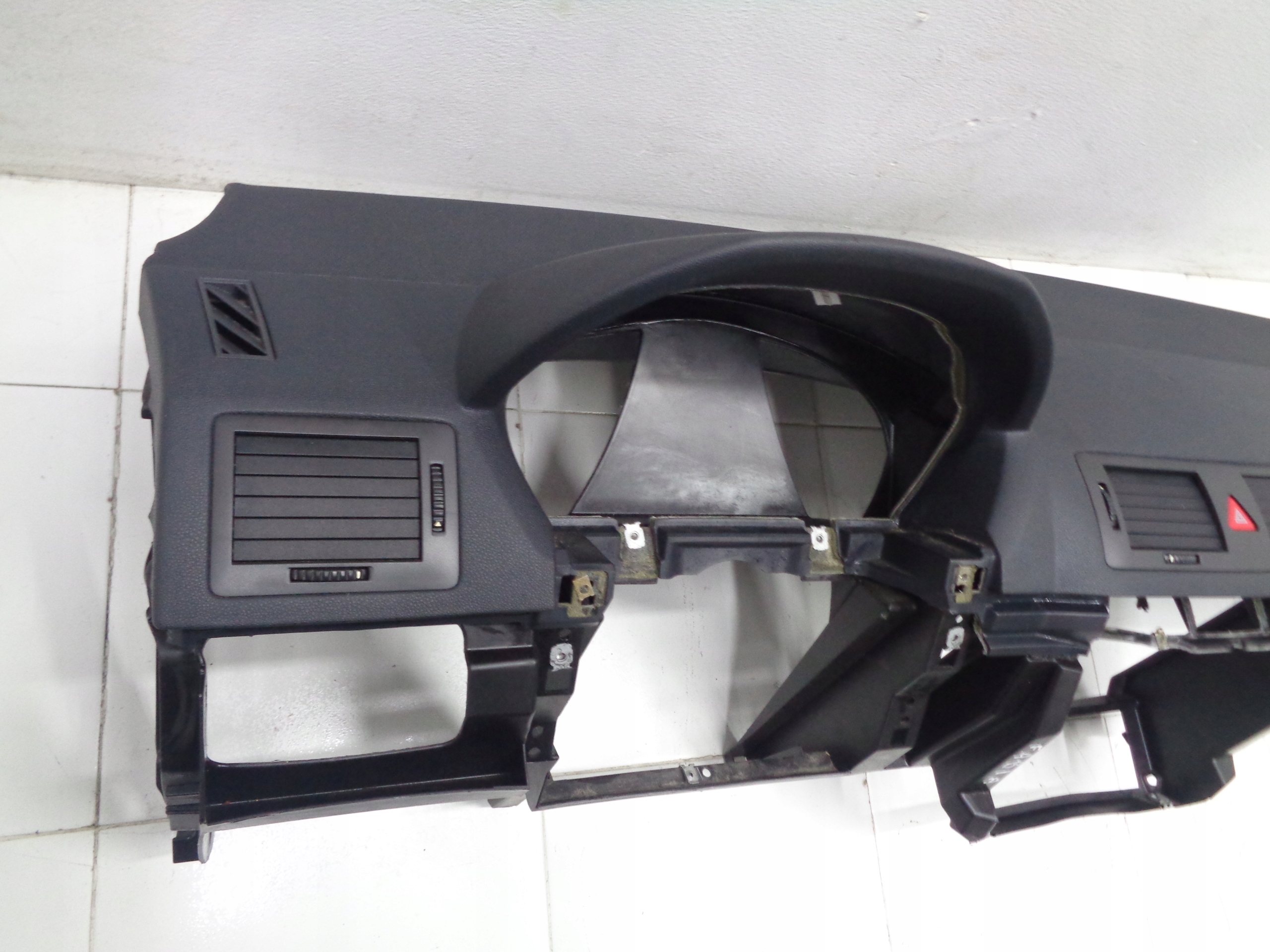 SKODA FABIA and 6Y dashboard console passenger airbag 99-08R