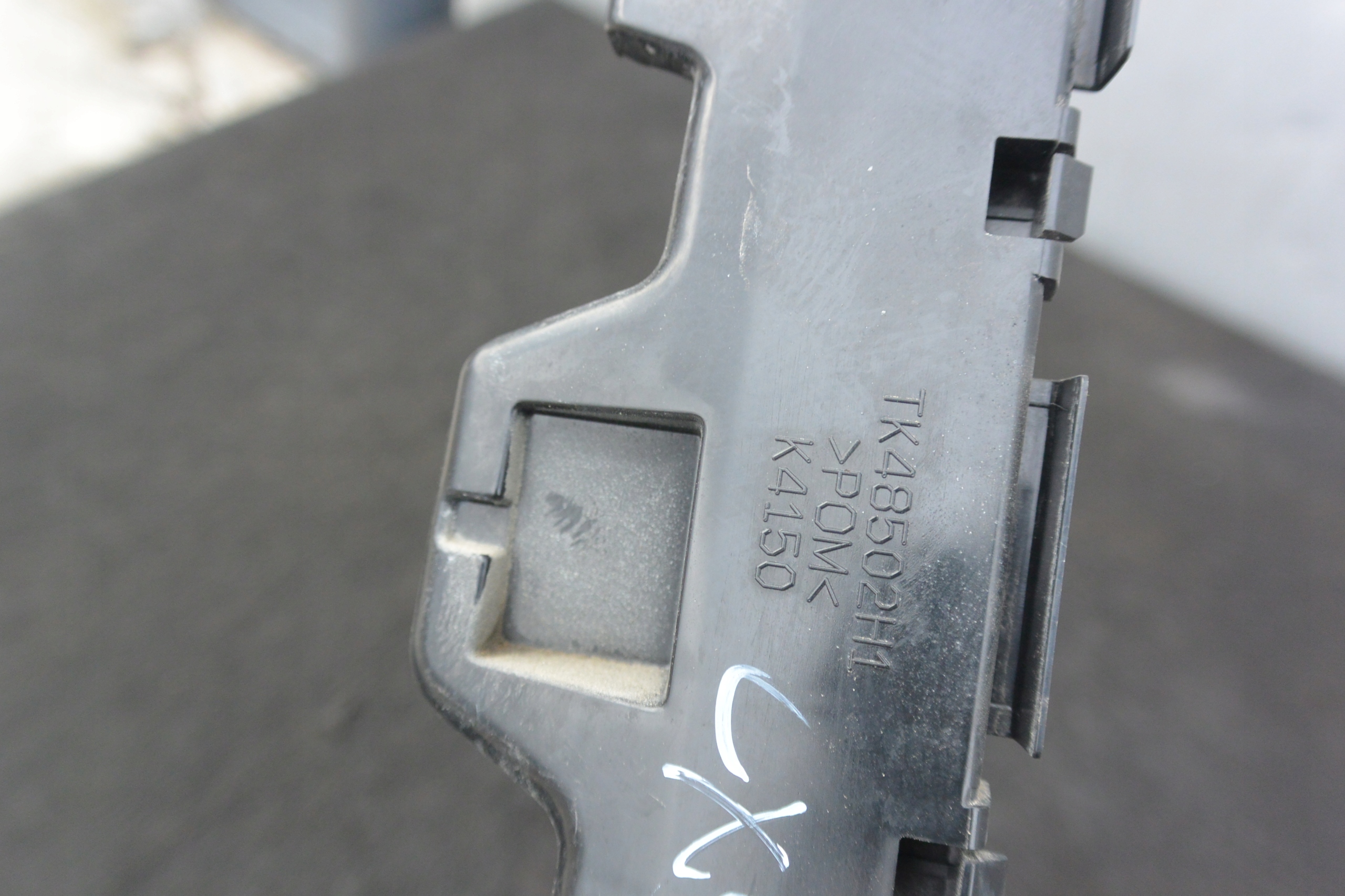 MAZDA CX9 II 16- bumper bracket rear part left right