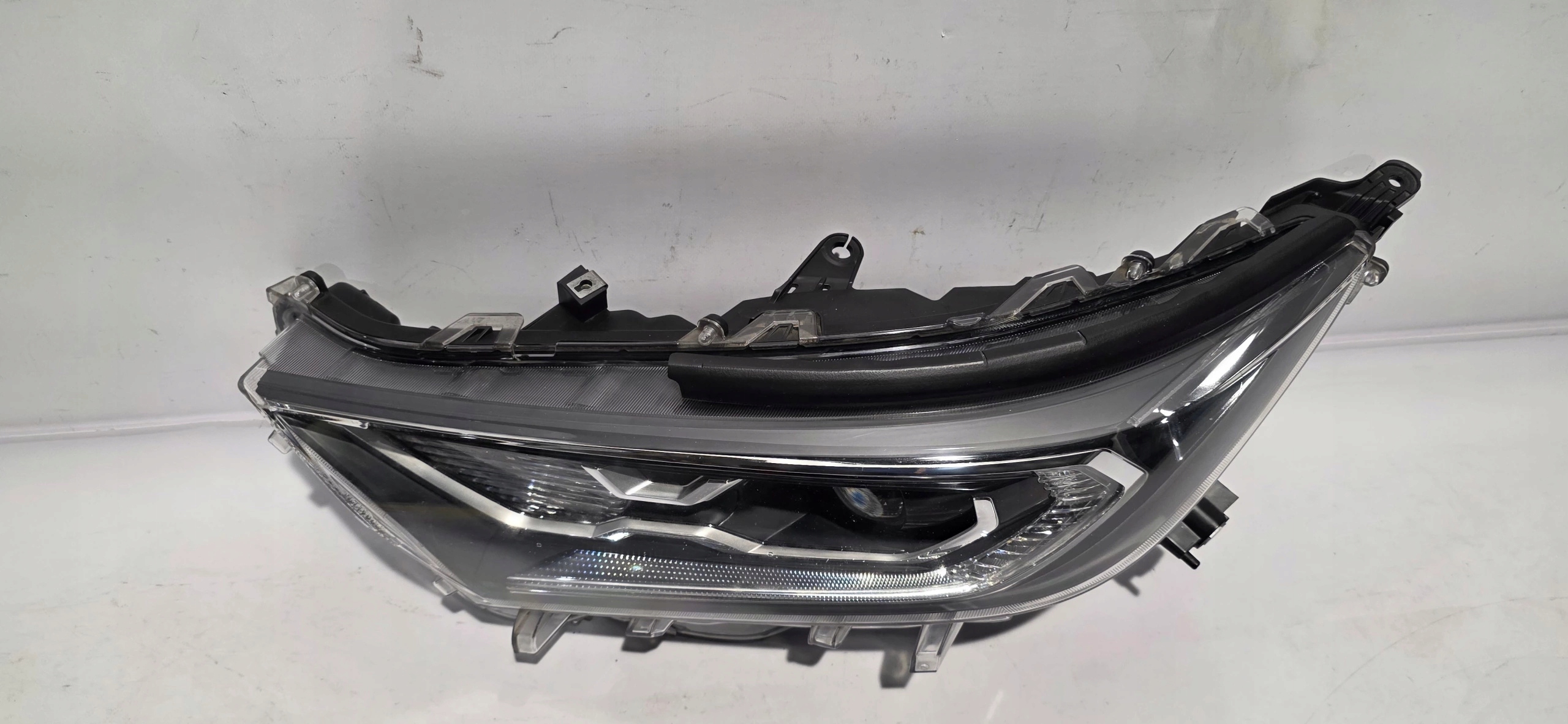 light left front FULL LED TOYOTA RAV4 V 19- original STANLEY 42-94