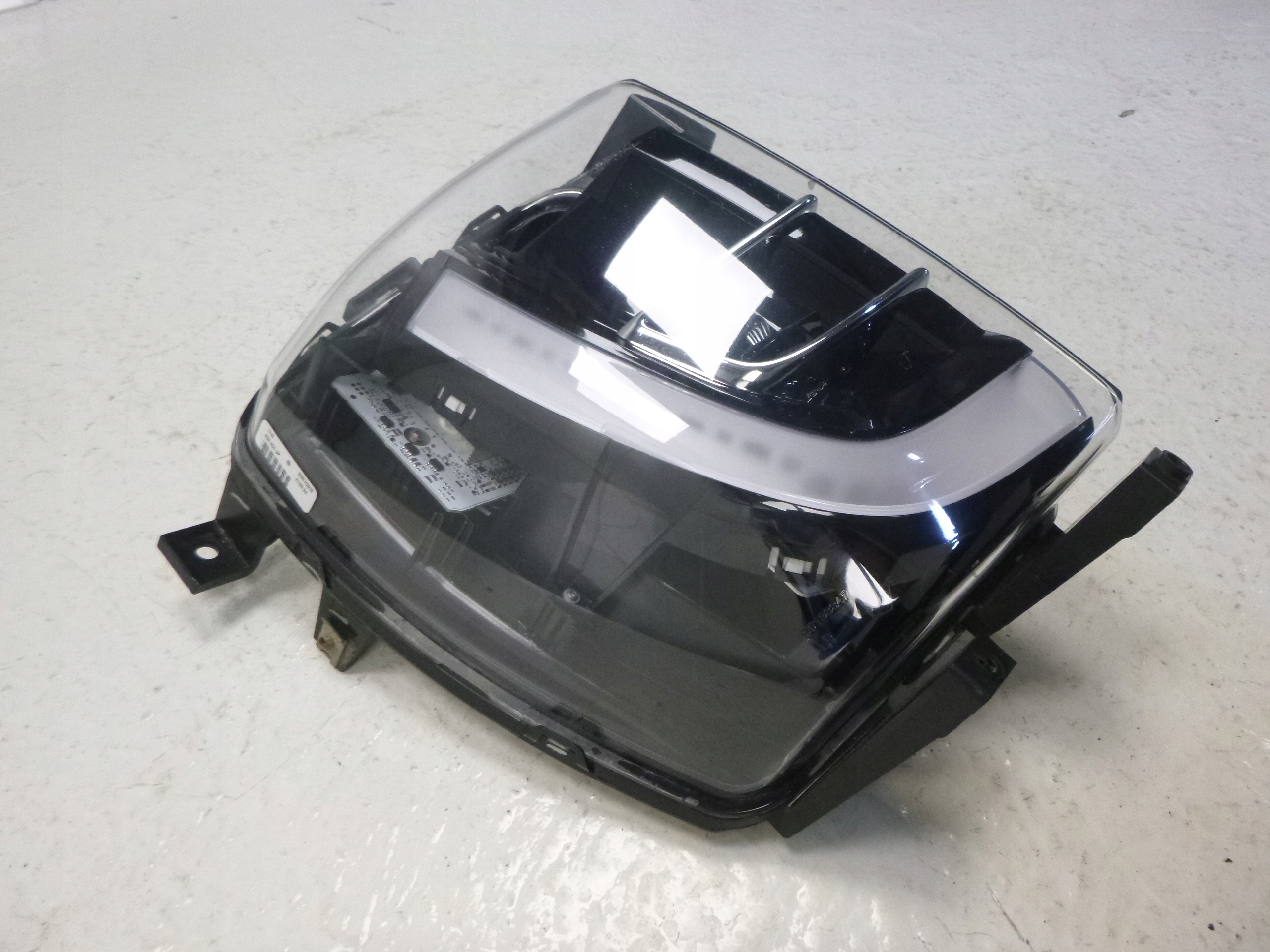 TESLA X light right front LED right front NR 4
