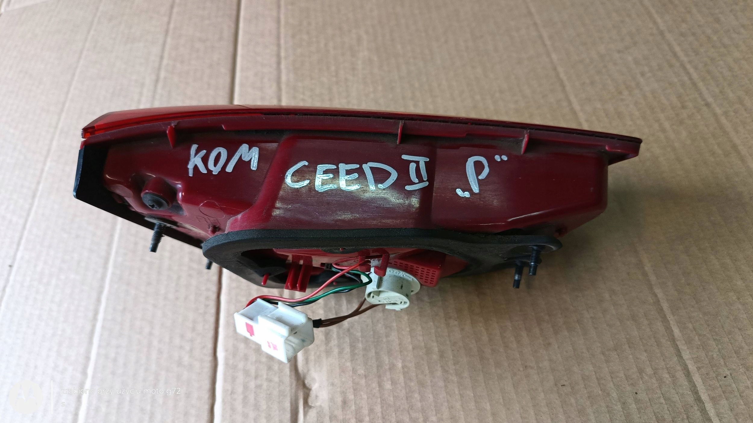 KIA CEED II KOMBI light bonnet right rear part LED 92404-A23 2012