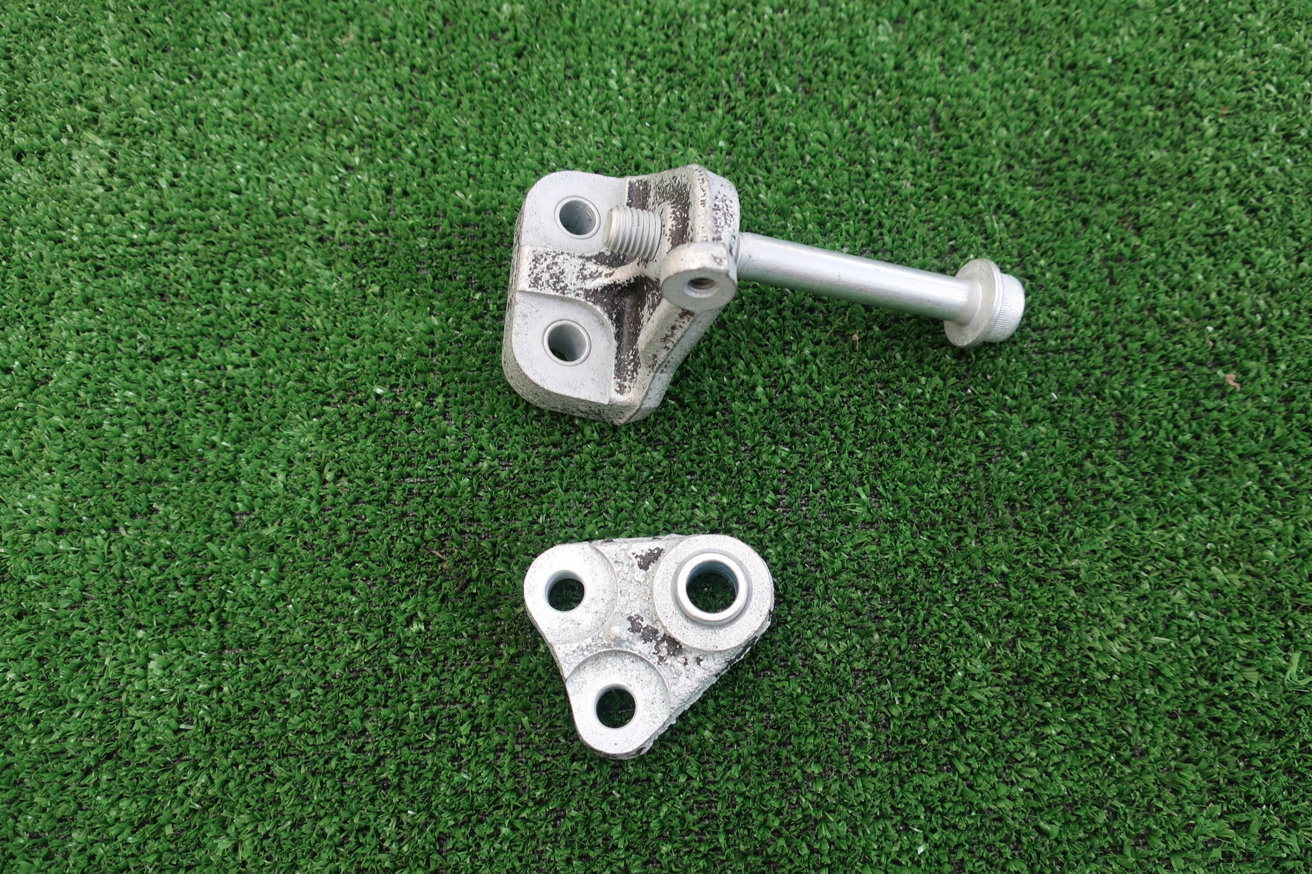 Halter ALTERNATORA SUZUKI JIMNY Benzin DOHC