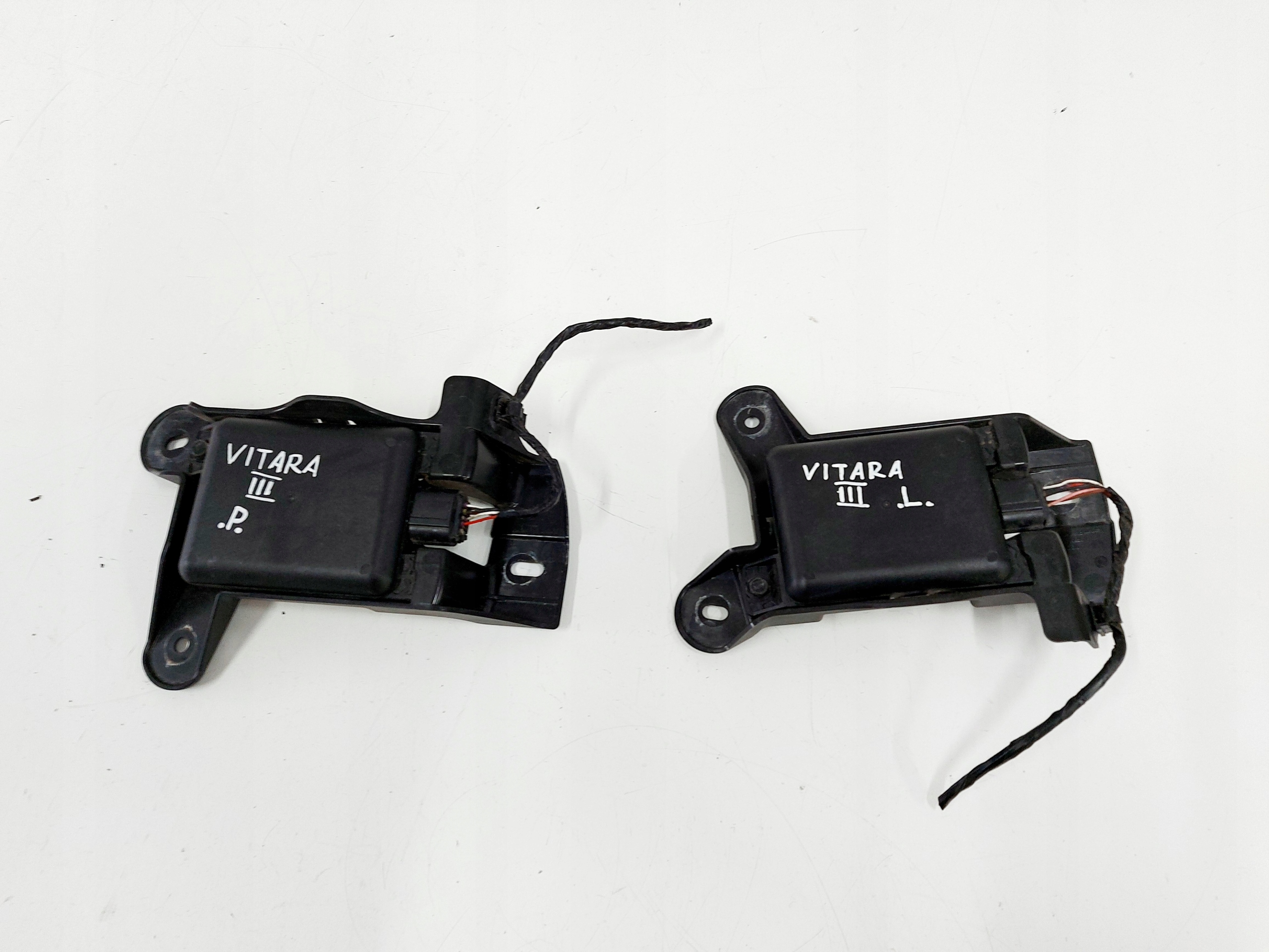 3F500-86R10 - VITARA III Sensor radar bliss сліпа пляма 19r.