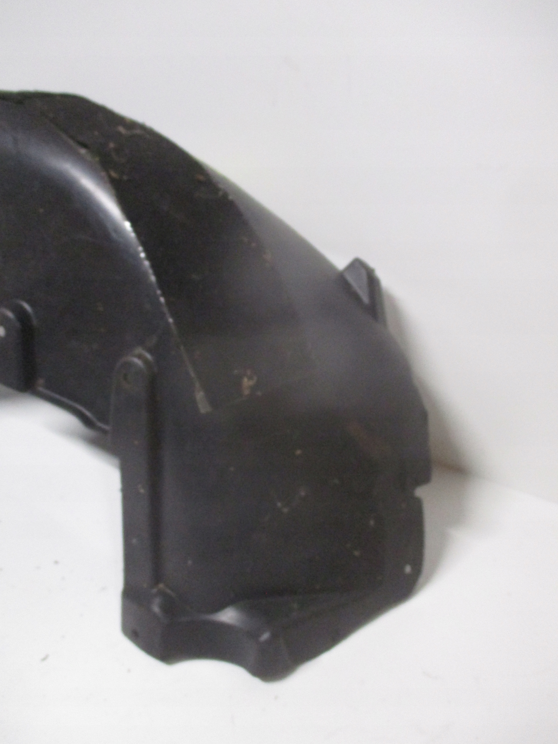 mudguard rear. MERCEDES GLE A1668841322 left